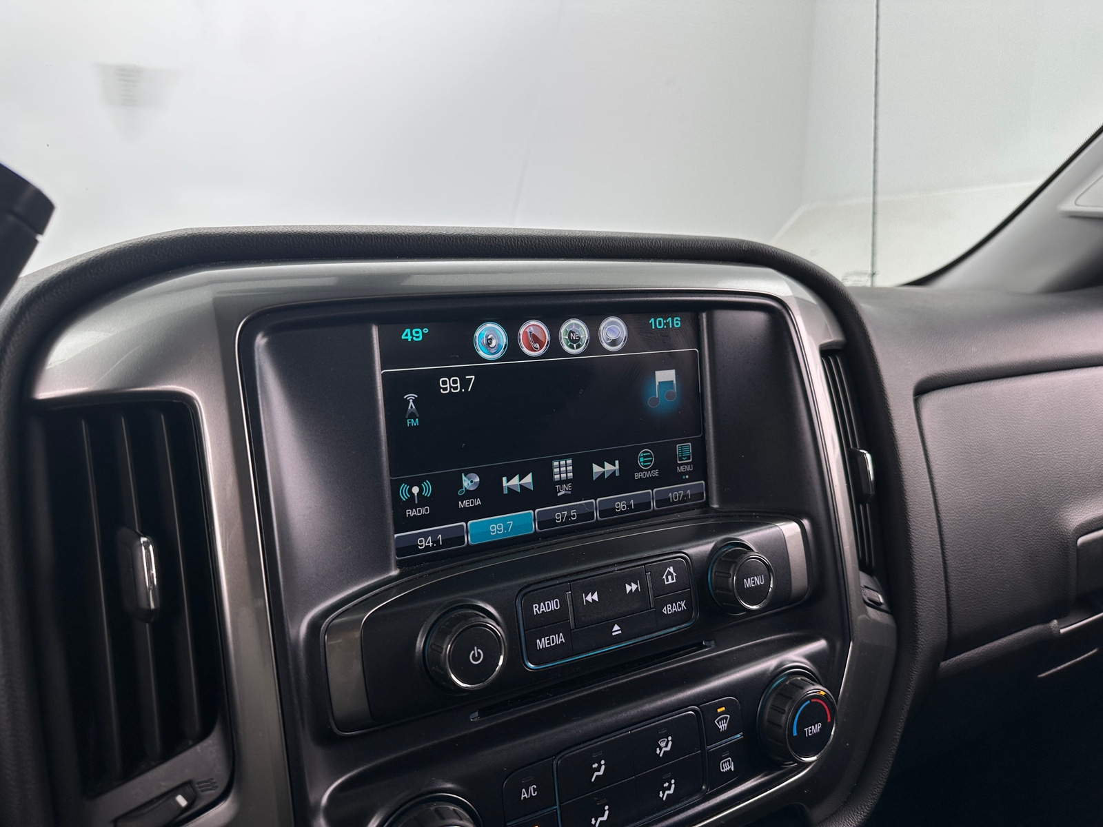 Thumbnail: 2019 Chevrolet Silverado 1500 - 4