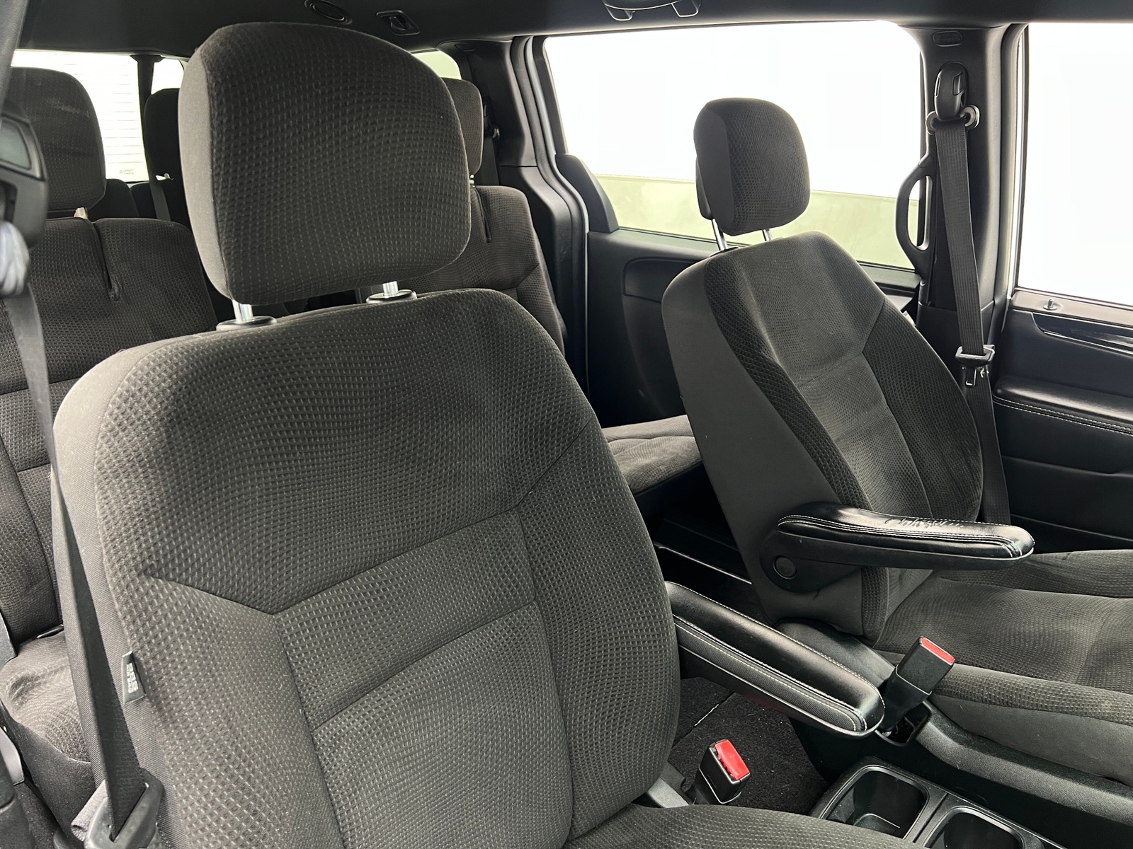 Thumbnail: 2018 Dodge Grand Caravan - 2