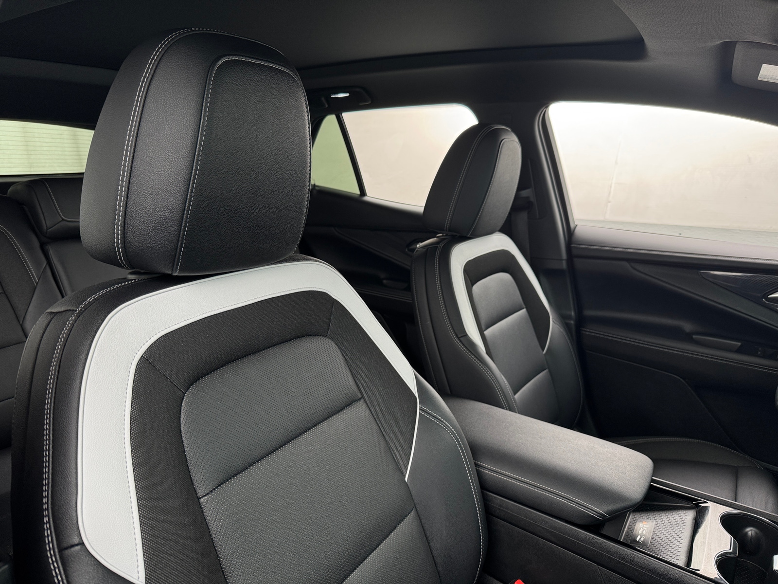 Thumbnail: 2025 Chevrolet Blazer EV - 2