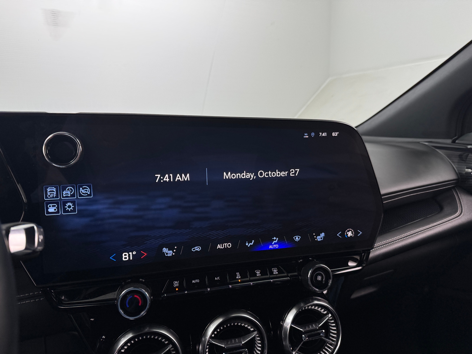 Thumbnail: 2025 Chevrolet Blazer EV - 4