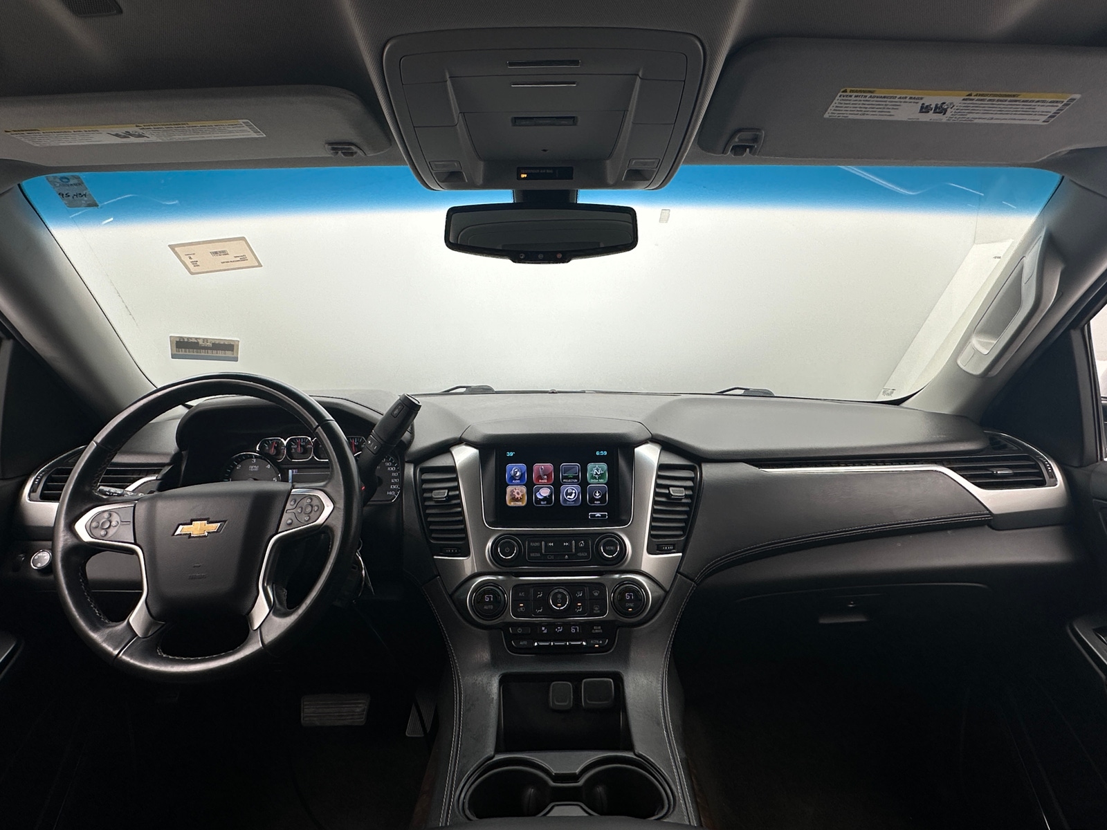 Thumbnail: 2018 Chevrolet Tahoe - 3