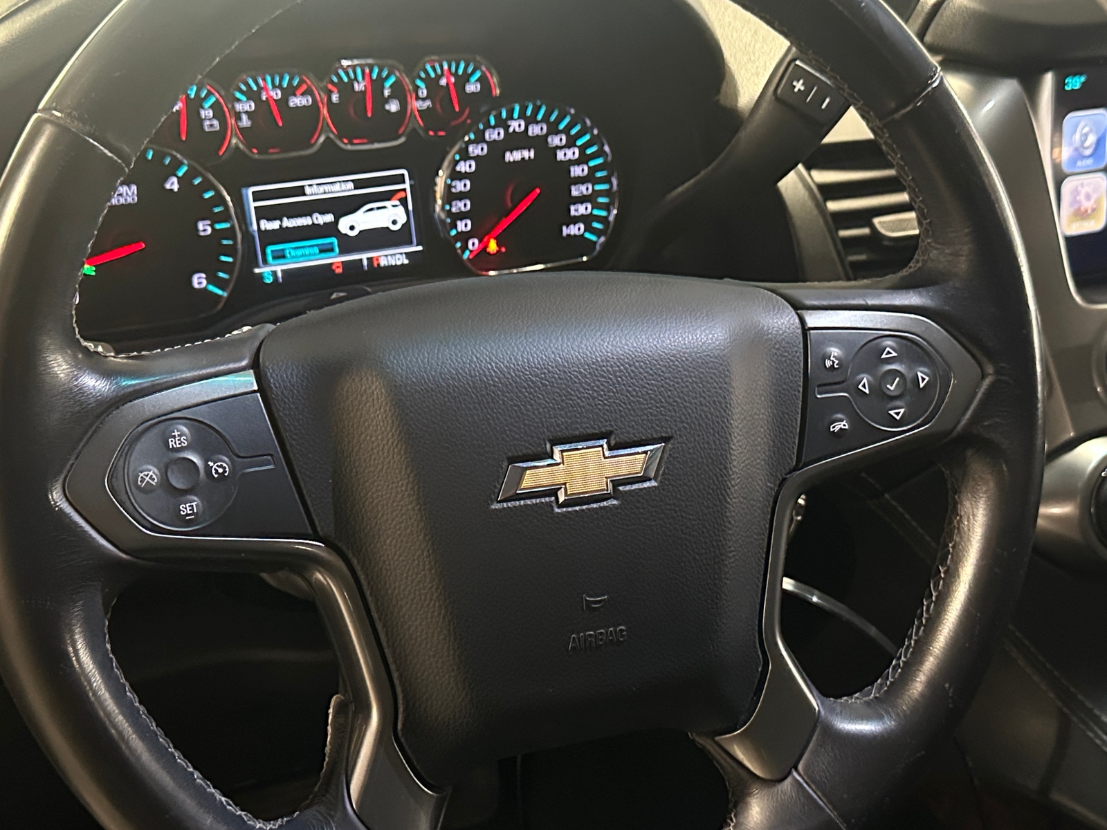 Thumbnail: 2018 Chevrolet Tahoe - 5