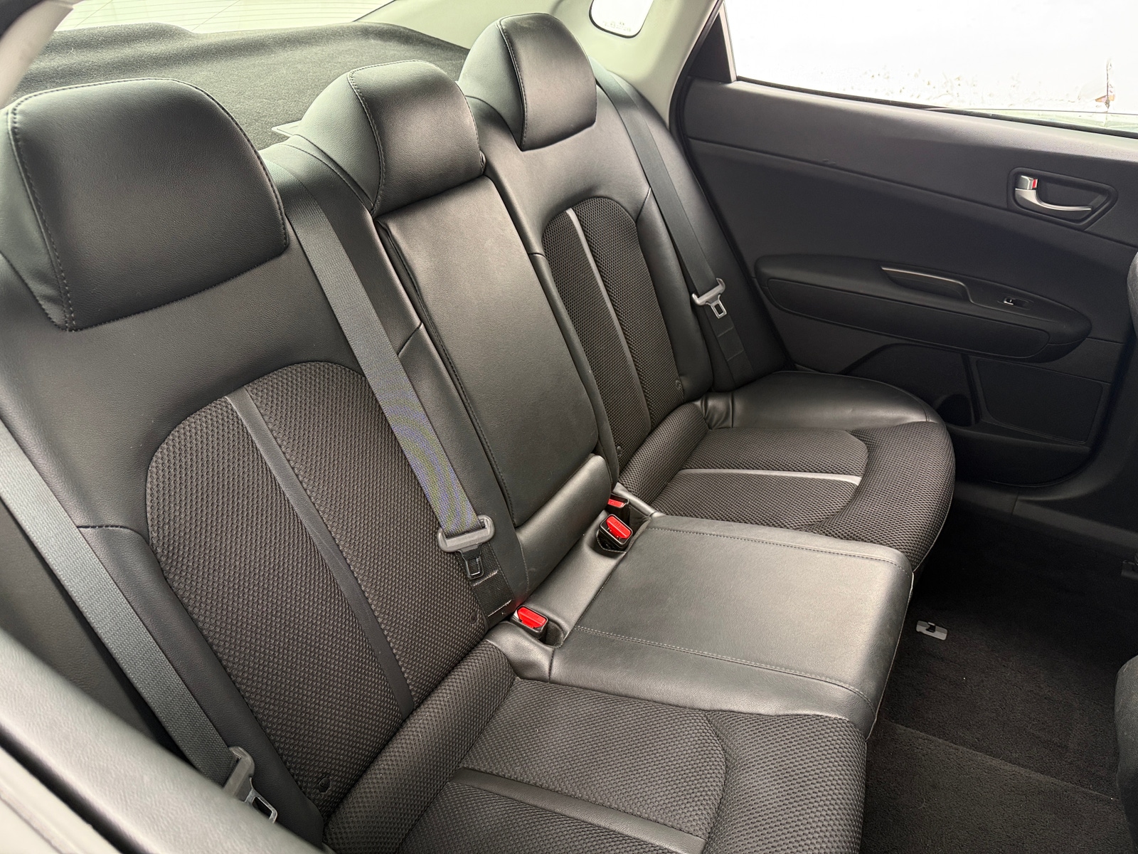 Thumbnail: 2019 Kia Optima - 6