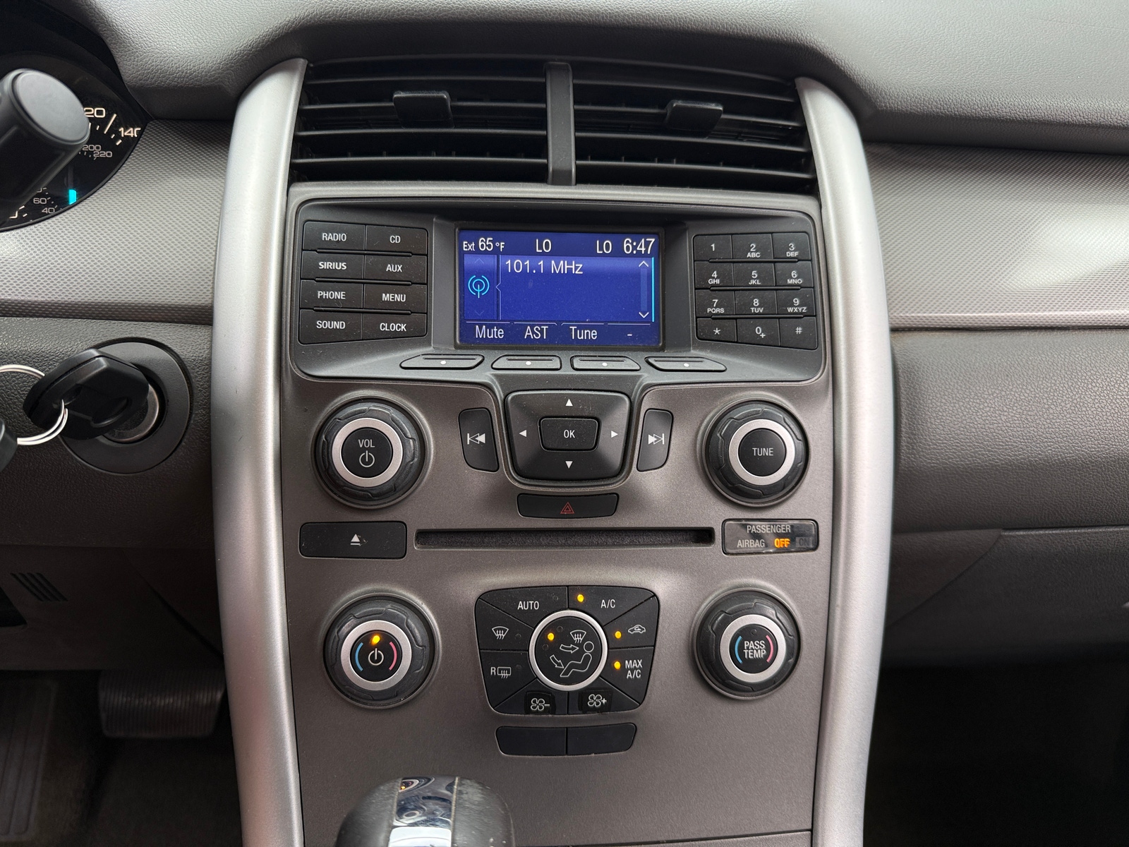 Thumbnail: 2013 Ford Edge - 4