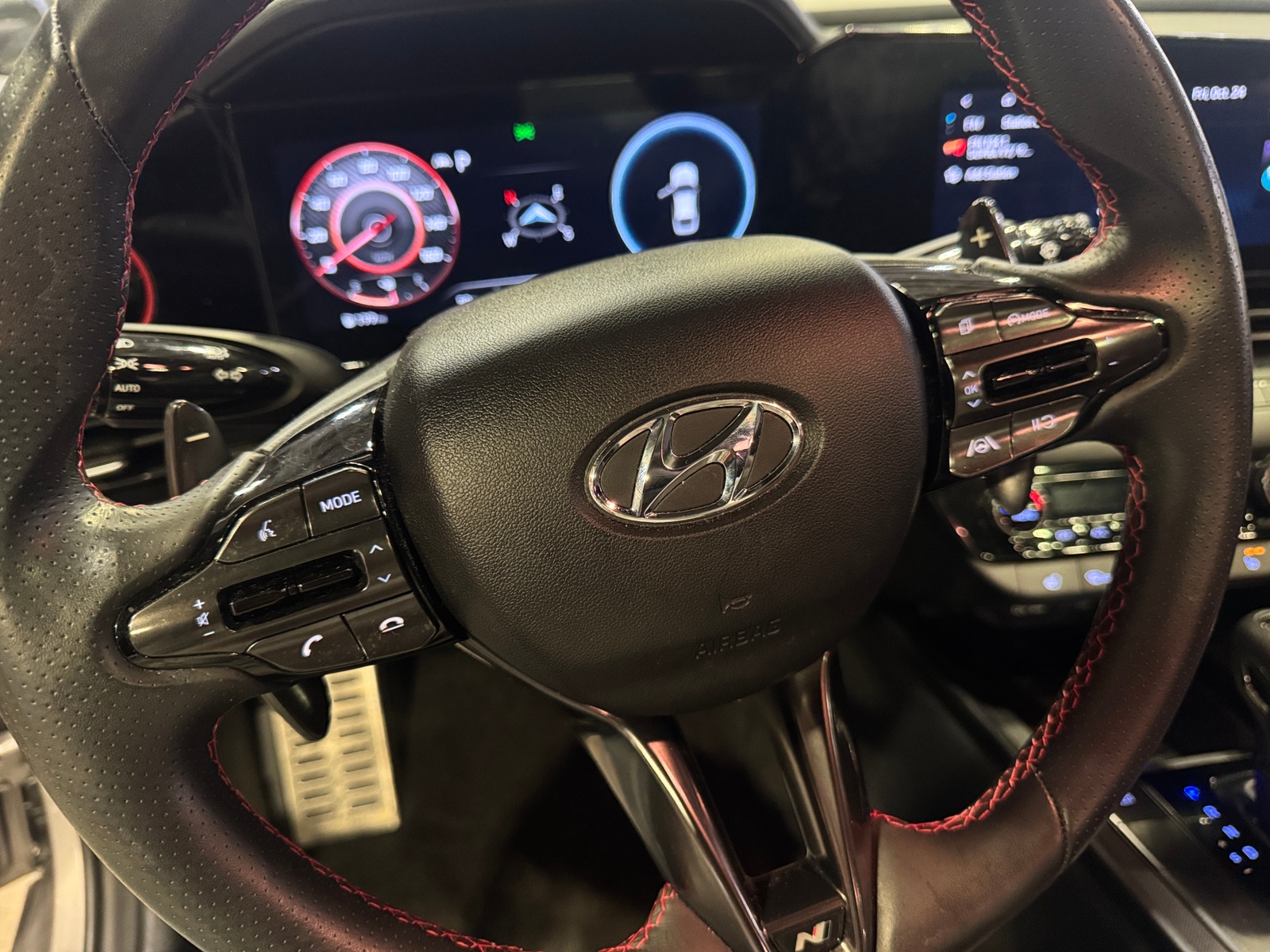 Thumbnail: 2023 Hyundai Elantra - 4