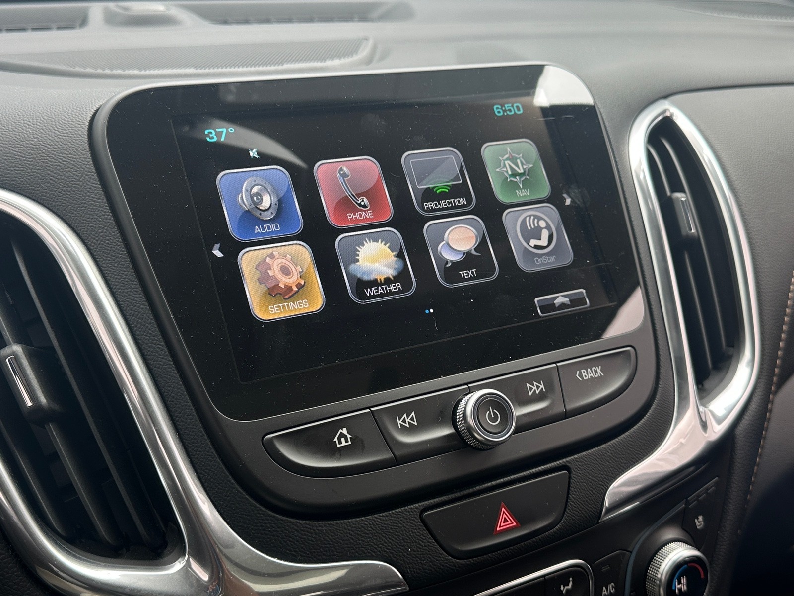 Thumbnail: 2018 Chevrolet Equinox - 3