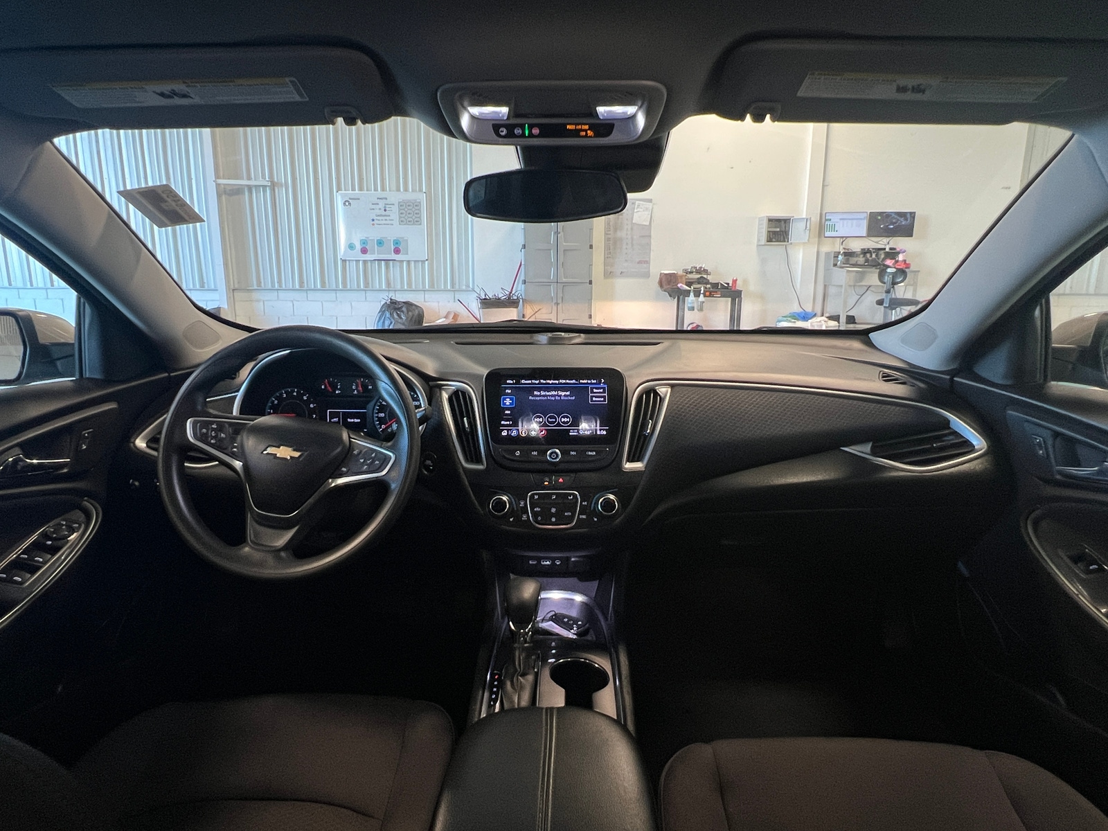 Thumbnail: 2023 Chevrolet Malibu - 3