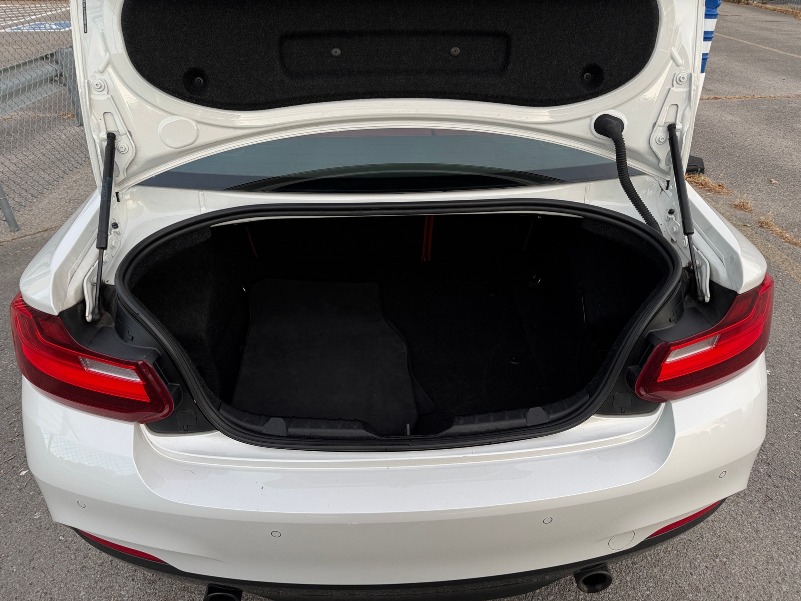 Thumbnail: 2016 BMW 2 Series - 4