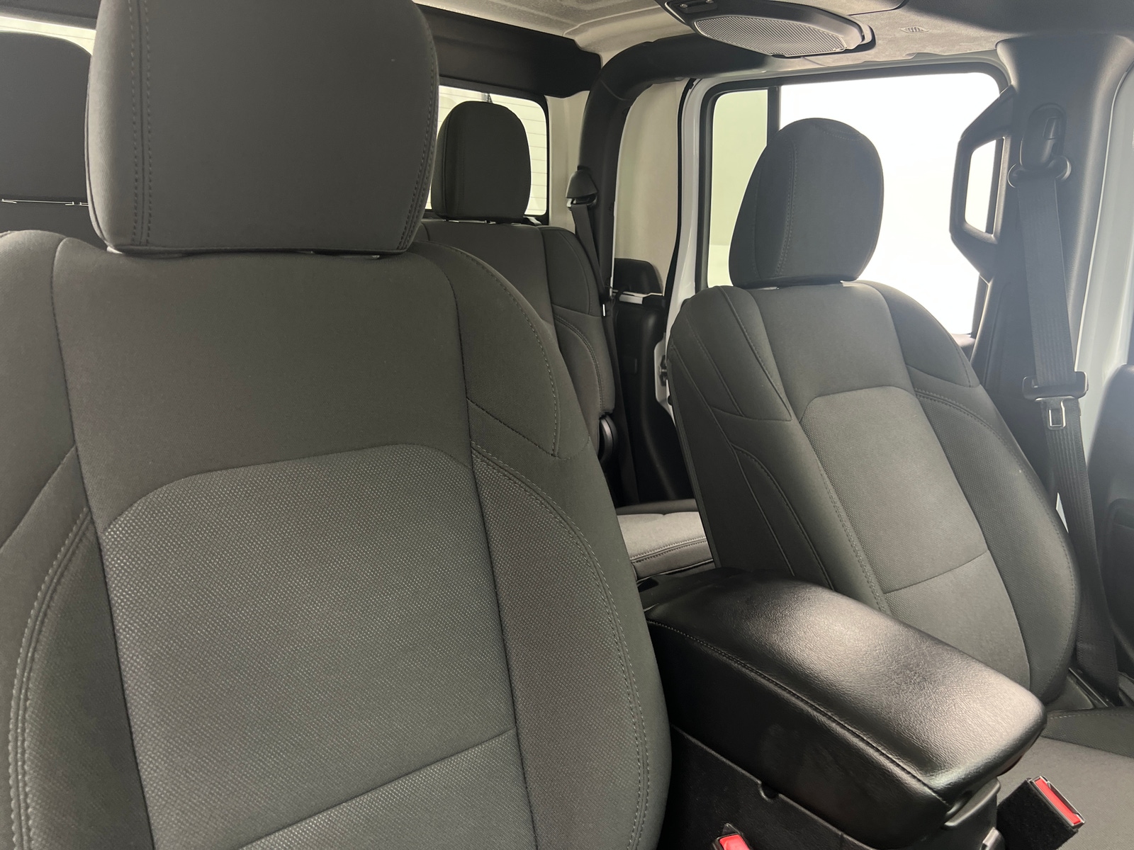 Thumbnail: 2021 Jeep Gladiator - 2