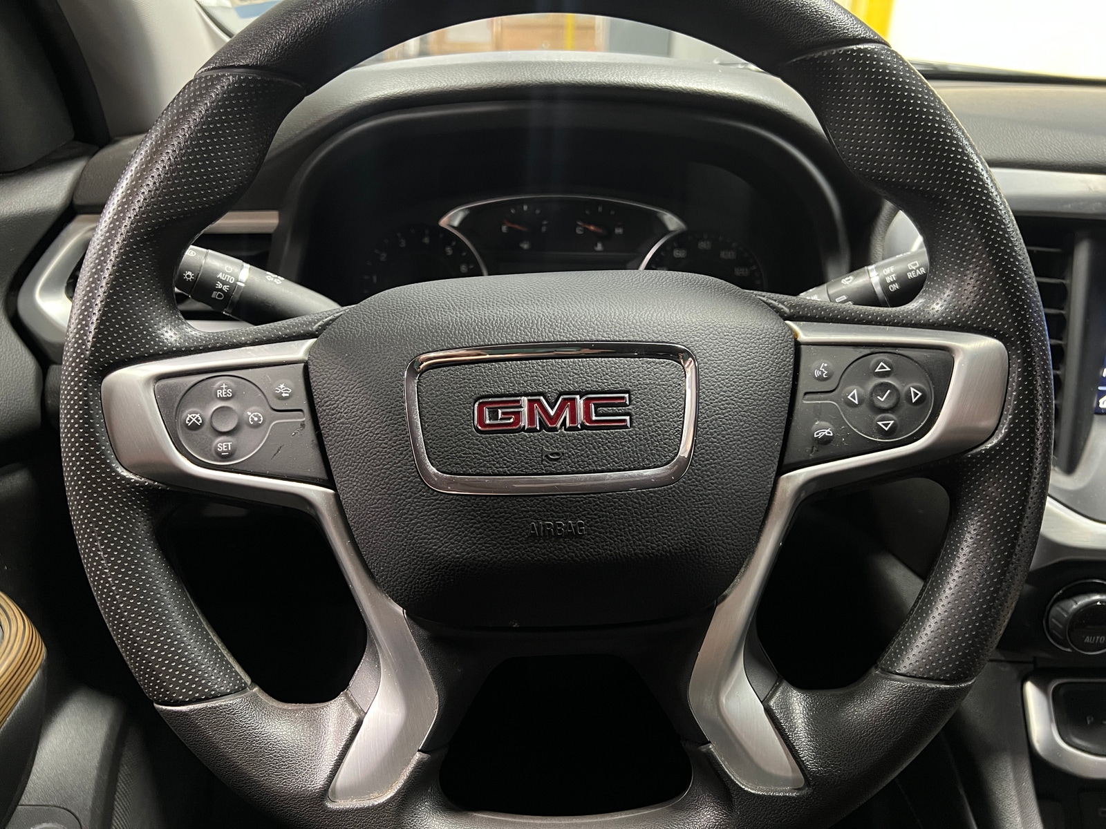 Thumbnail: 2022 GMC Acadia - 5