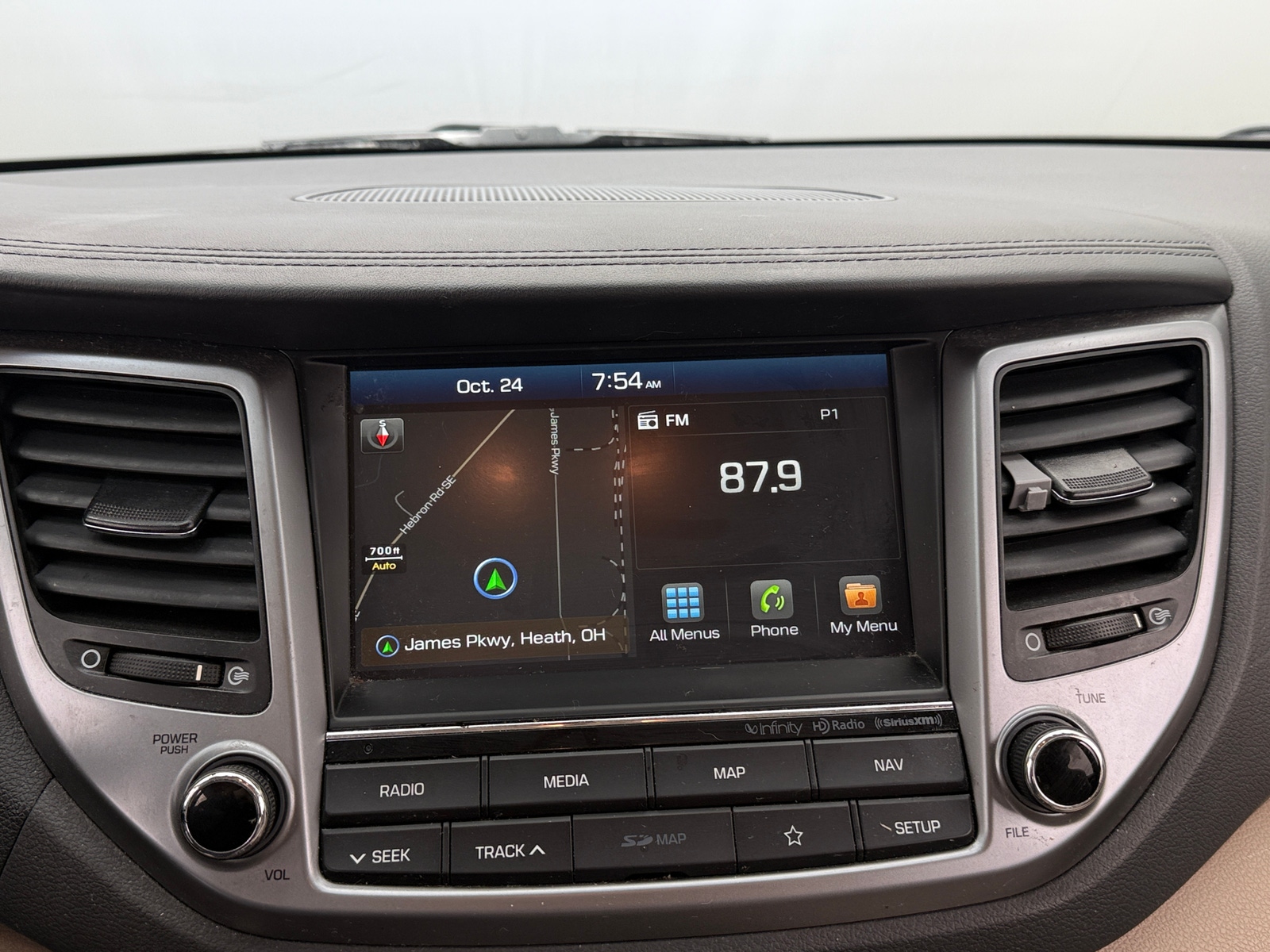 Thumbnail: 2018 Hyundai Tucson - 3