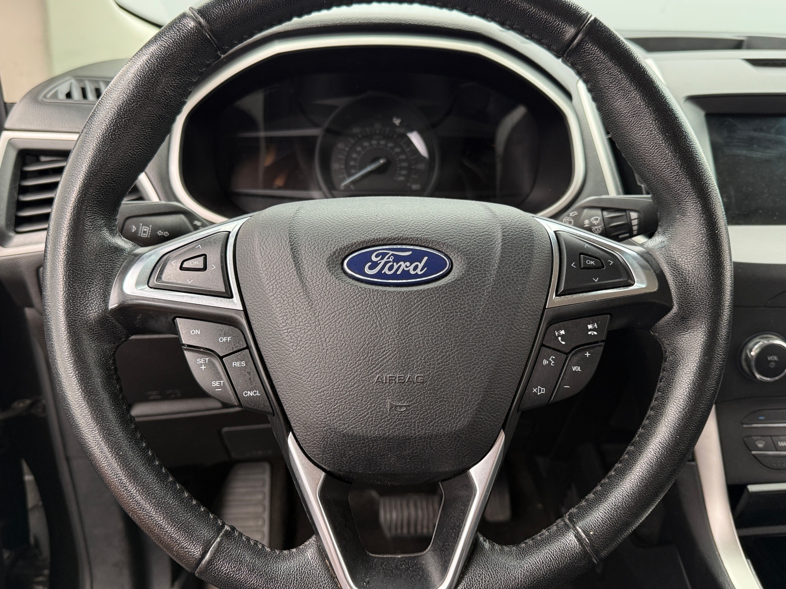 Thumbnail: 2020 Ford Edge - 4