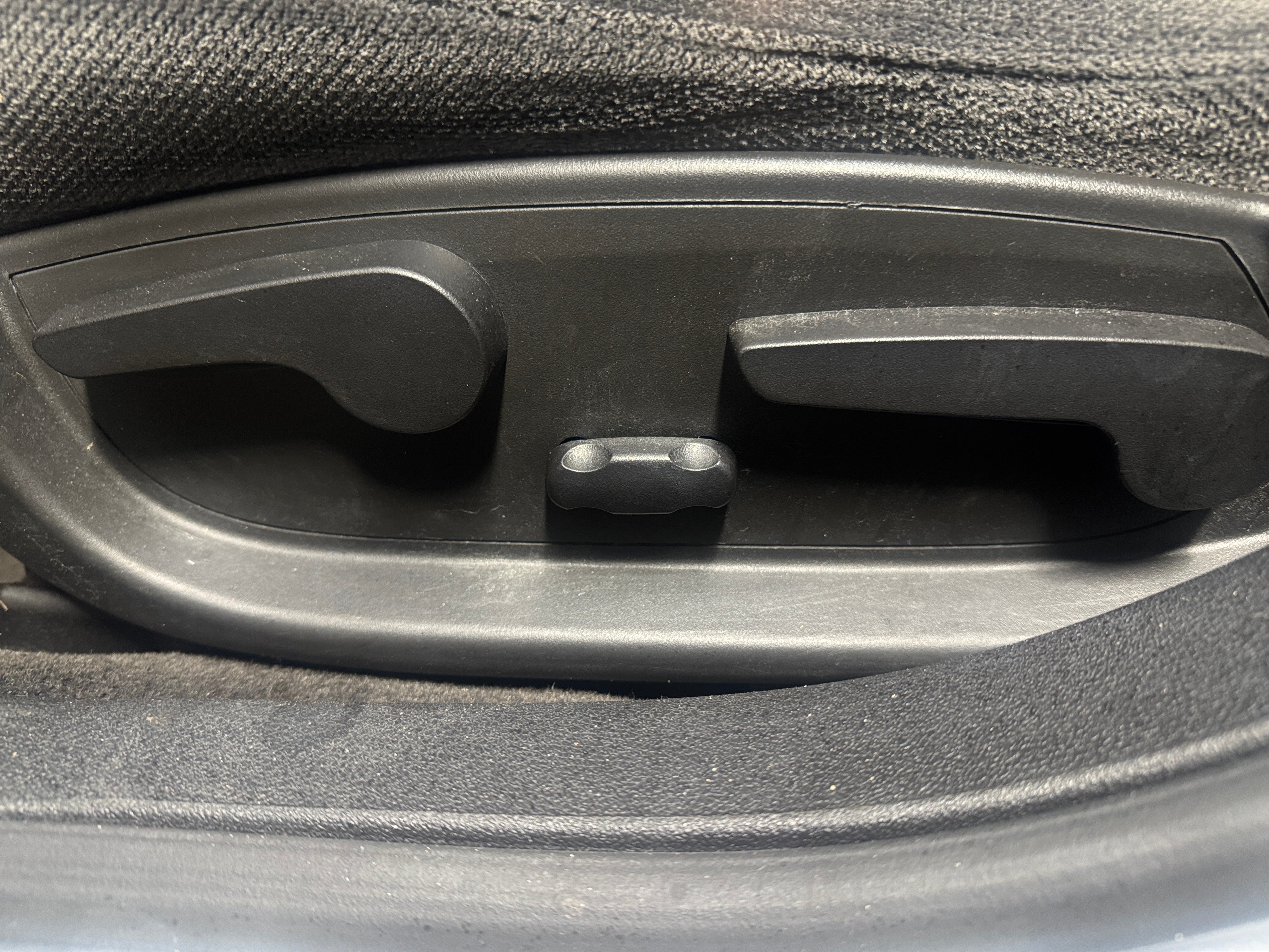 Used 2014 Chevrolet Impala 1FL with VIN 2G1WA5E36E1188759 for sale in Oak Creek, WI