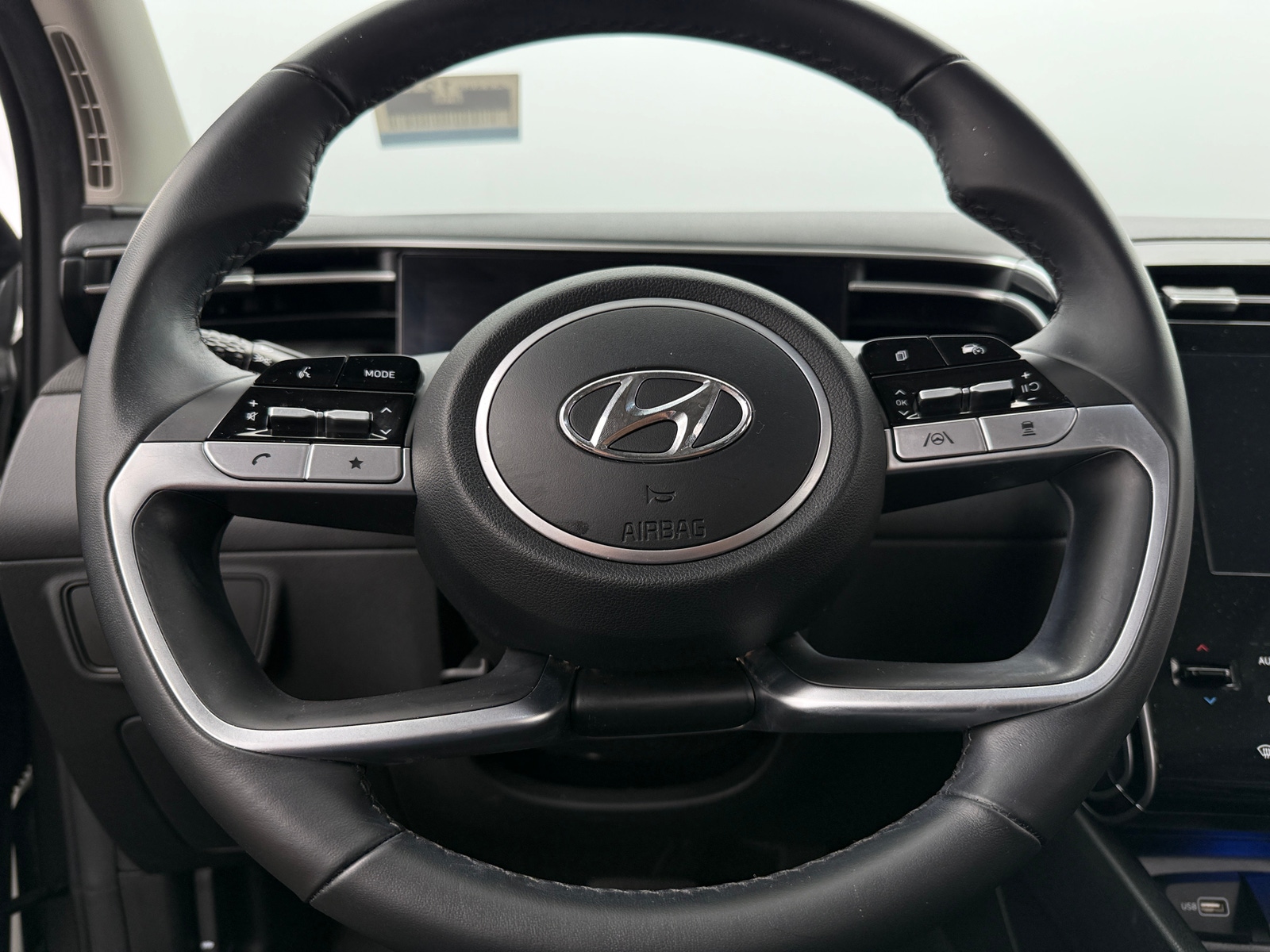 Thumbnail: 2023 Hyundai Tucson - 4