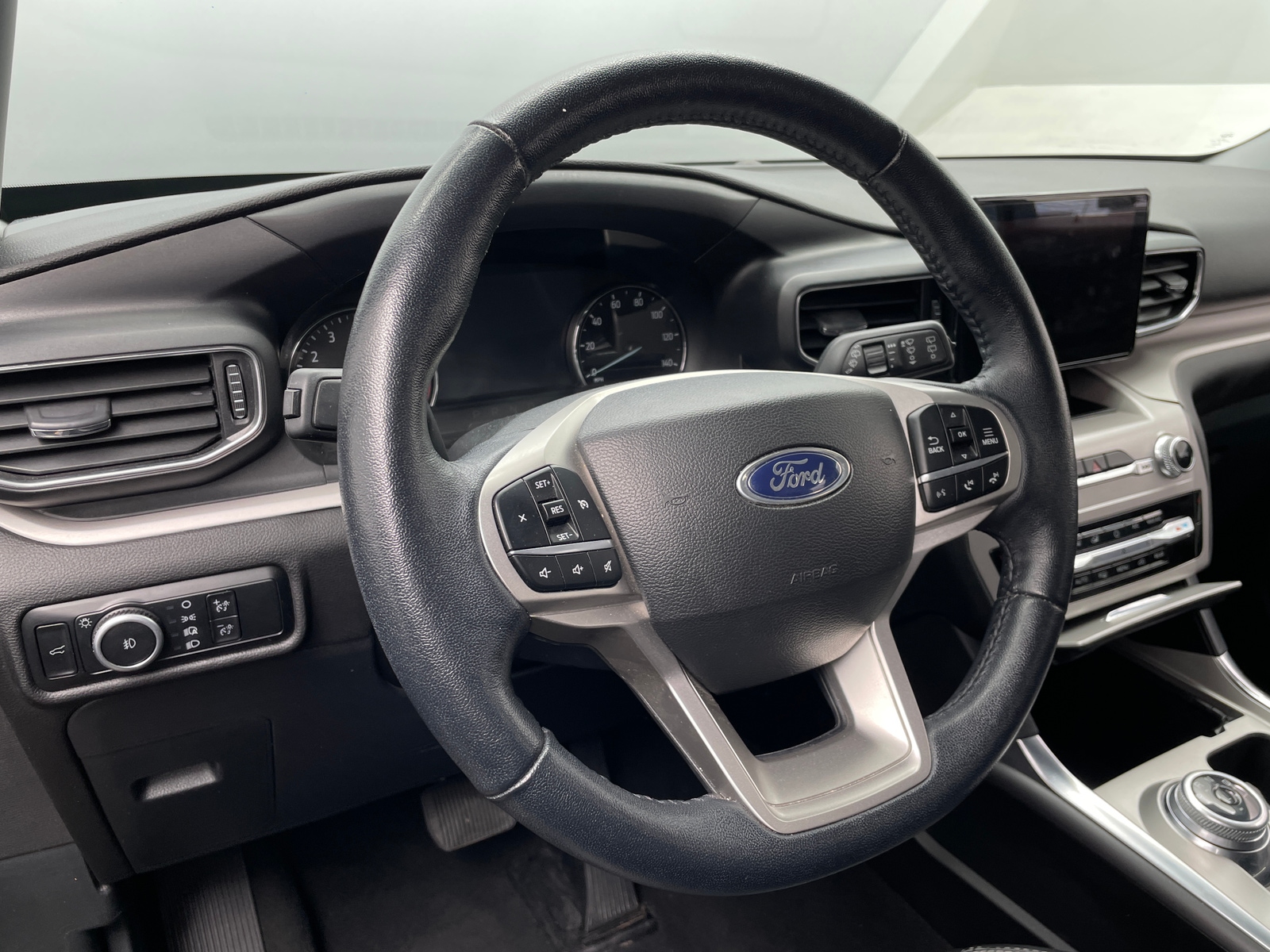 Thumbnail: 2023 Ford Explorer - 5