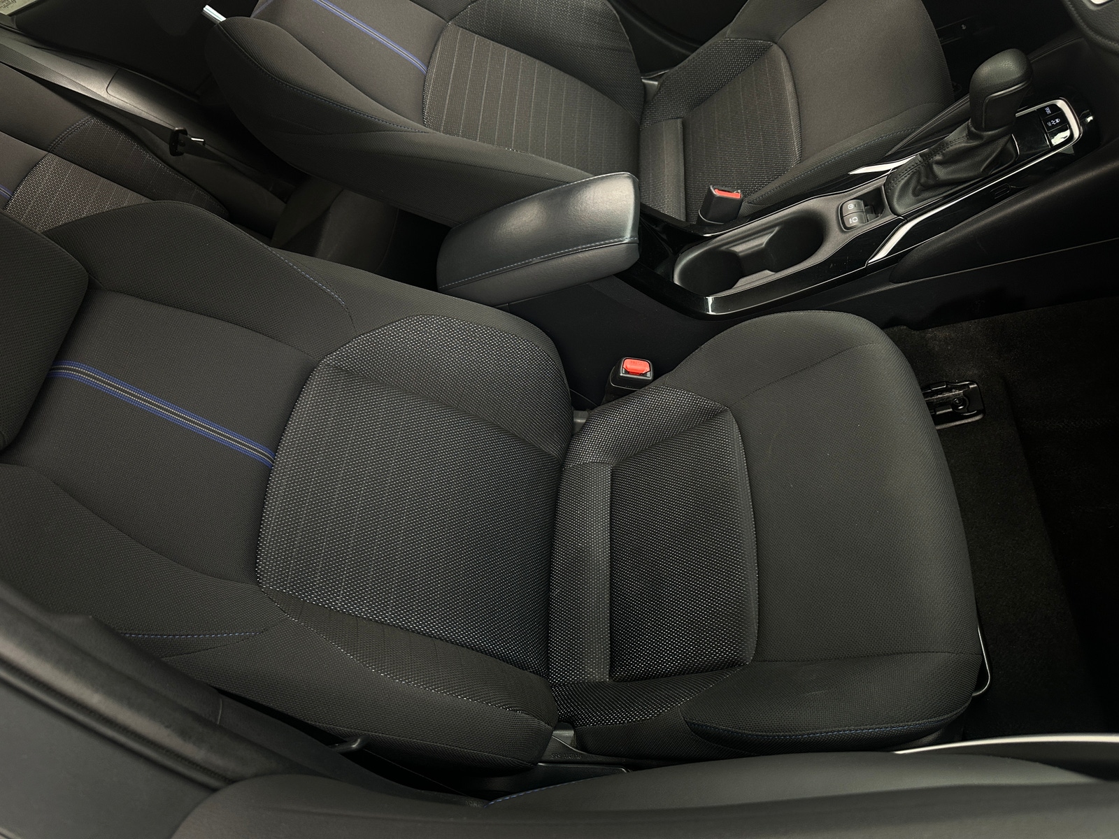 Thumbnail: 2022 Toyota Corolla - 2