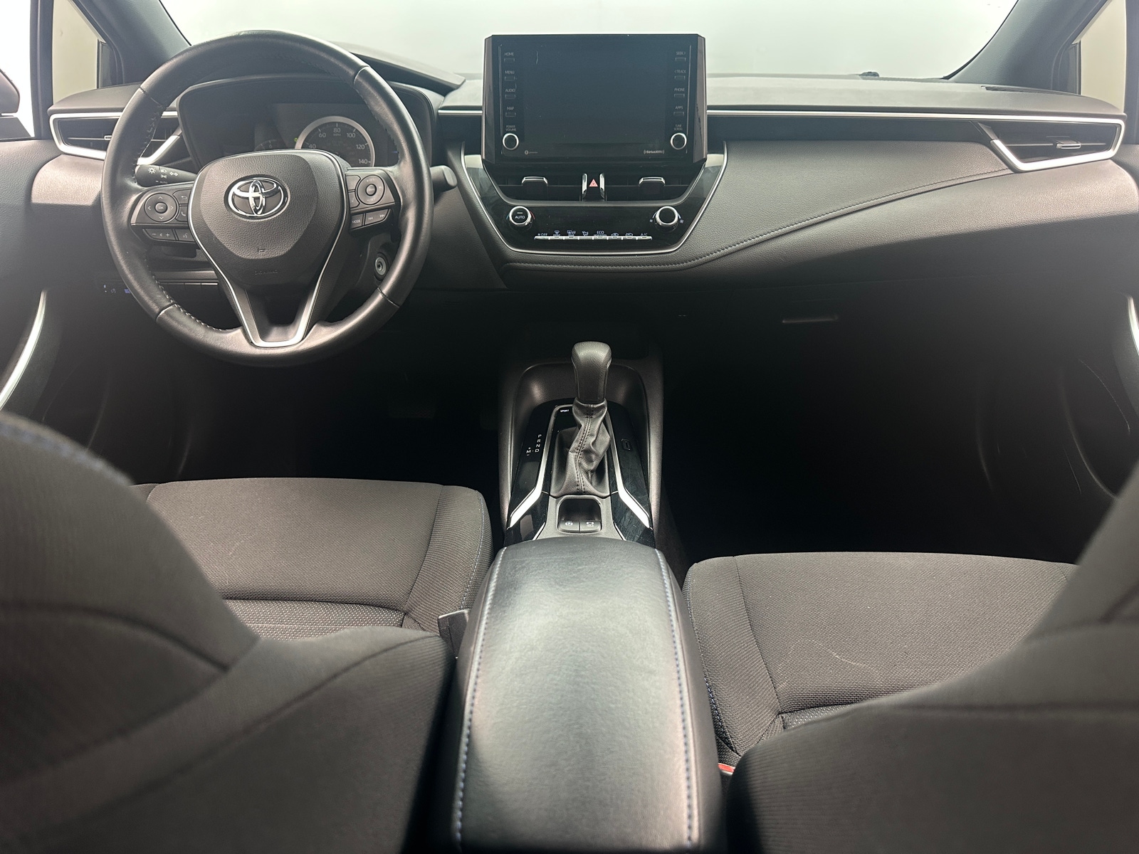 Thumbnail: 2022 Toyota Corolla - 3