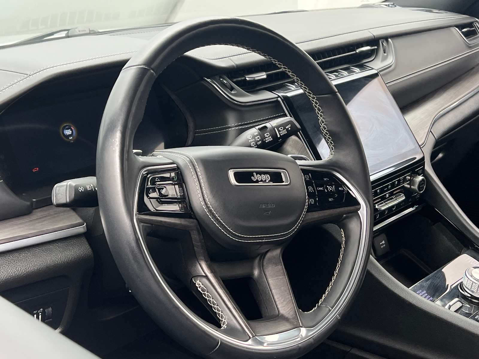 Thumbnail: 2021 Jeep Grand Cherokee L - 4