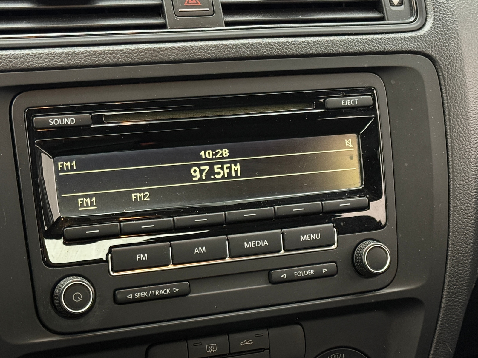 Thumbnail: 2015 Volkswagen Jetta - 4