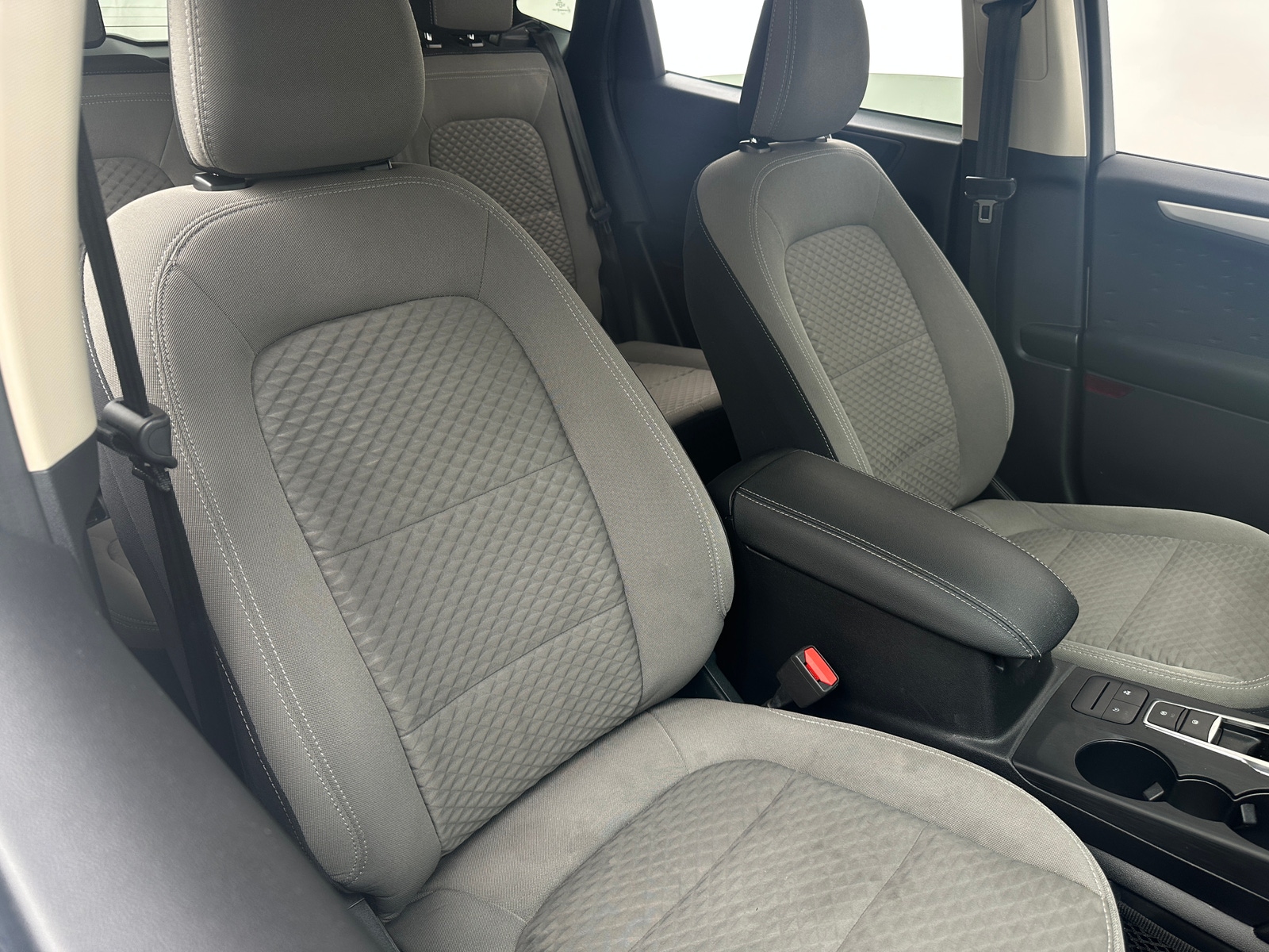 Thumbnail: 2020 Ford Escape - 2