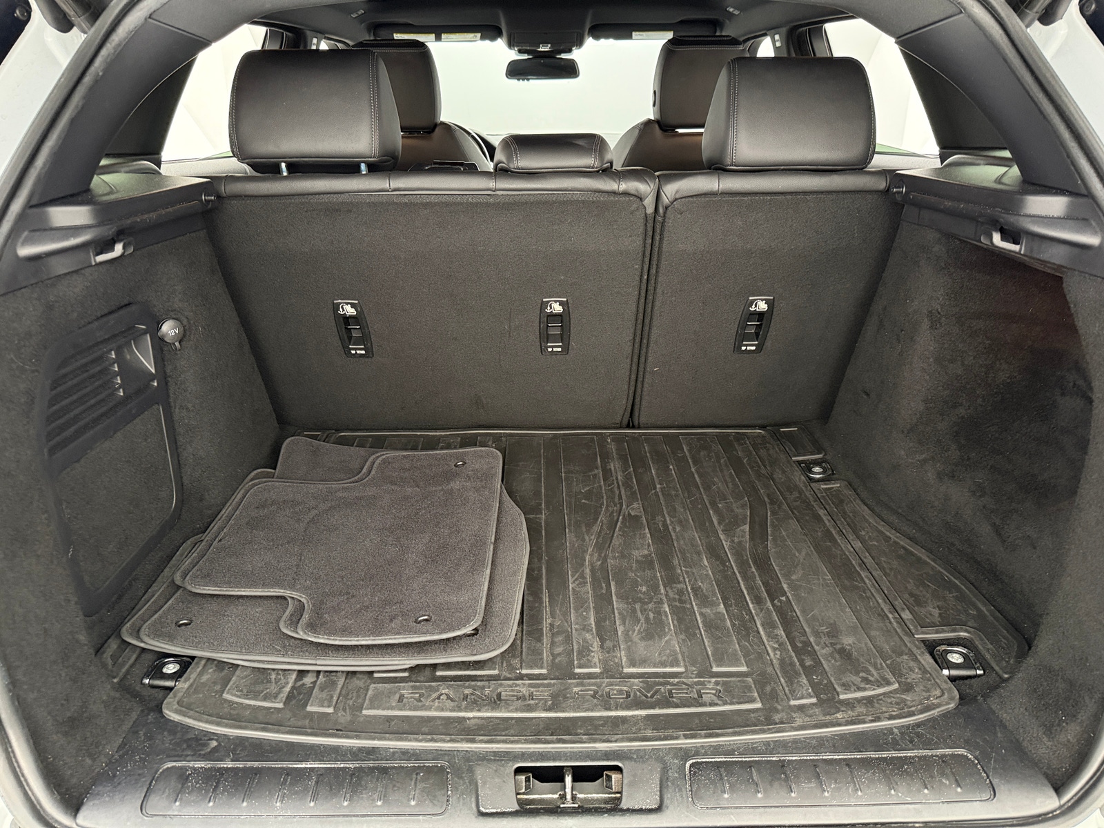 Thumbnail: 2018 Land Rover Range Rover Evoque - 6