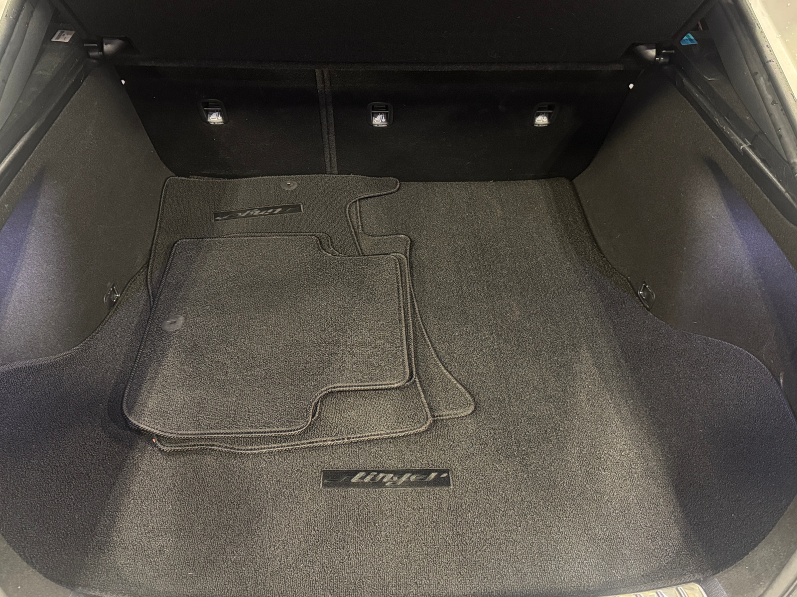 Thumbnail: 2022 Kia Stinger - 6