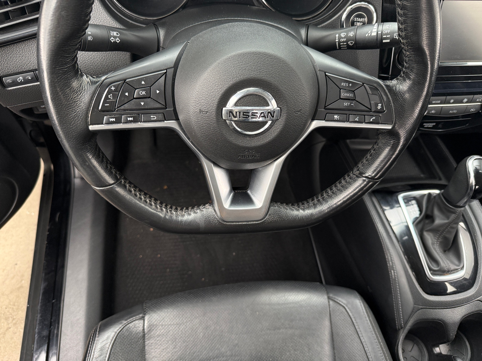 Thumbnail: 2018 Nissan Rogue - 4