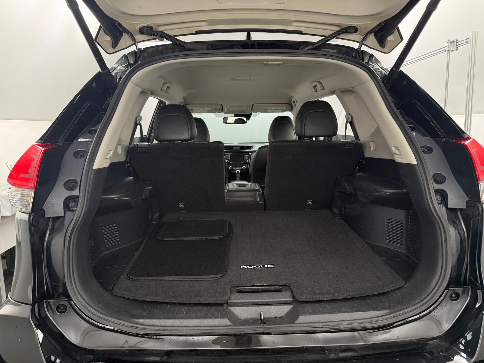 Thumbnail: 2018 Nissan Rogue - 6