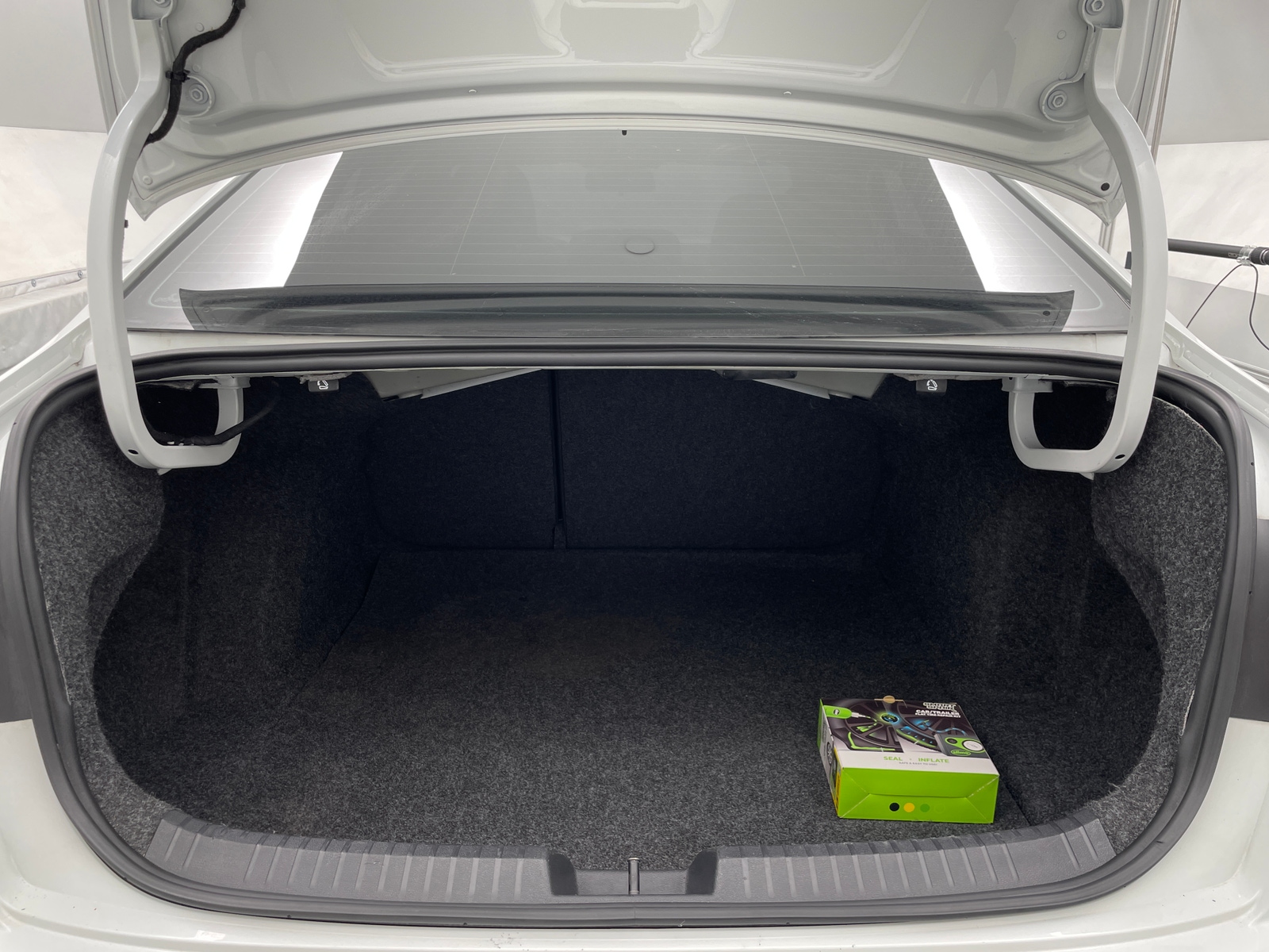 Thumbnail: 2019 Volkswagen Jetta - 7