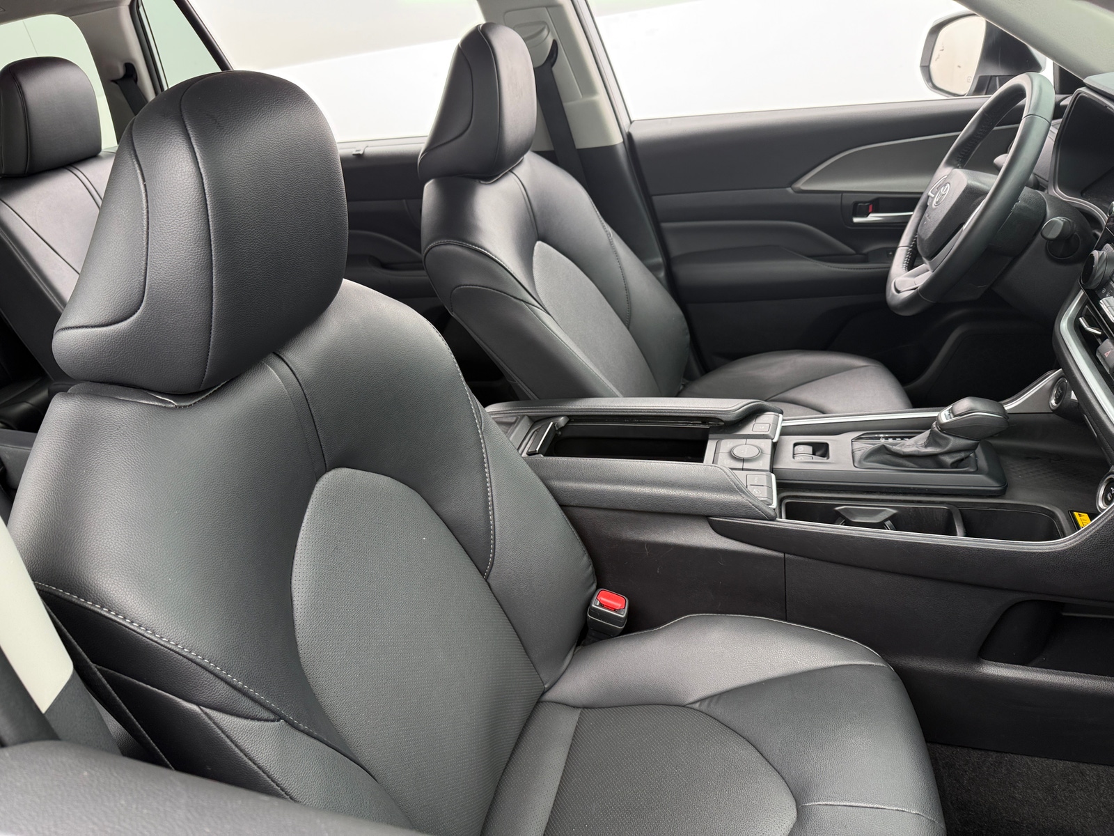 Thumbnail: 2025 Toyota Grand Highlander - 2