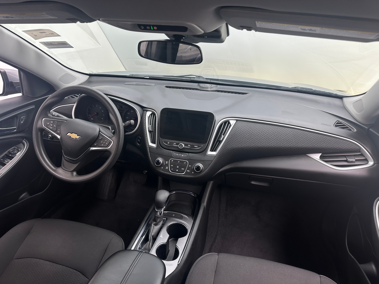 Thumbnail: 2023 Chevrolet Malibu - 3