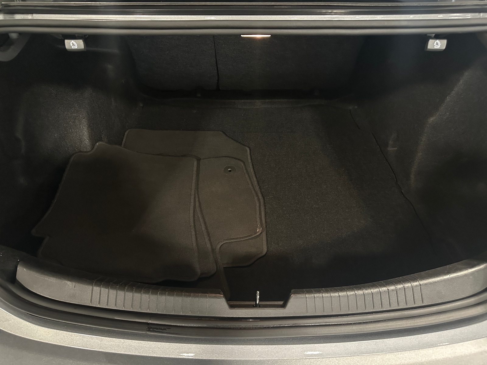 Thumbnail: 2023 Chevrolet Malibu - 7