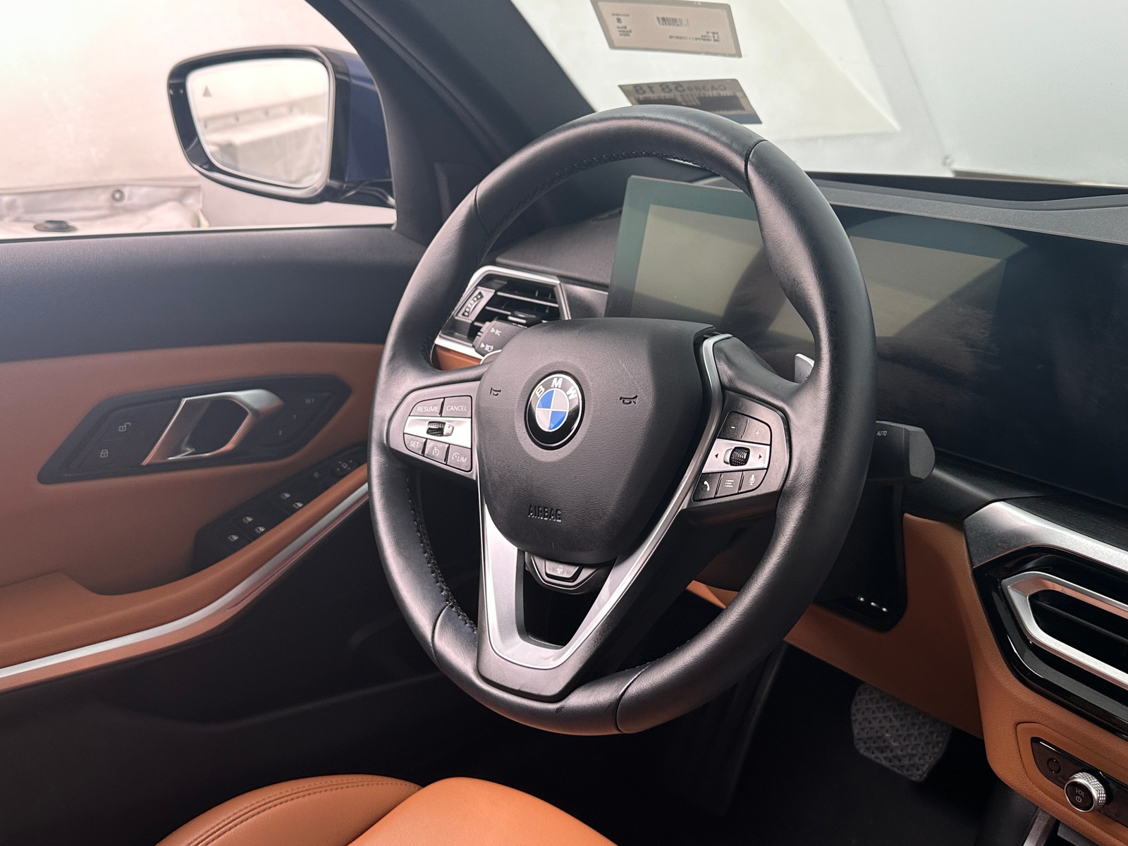 Thumbnail: 2024 BMW 3 Series - 4