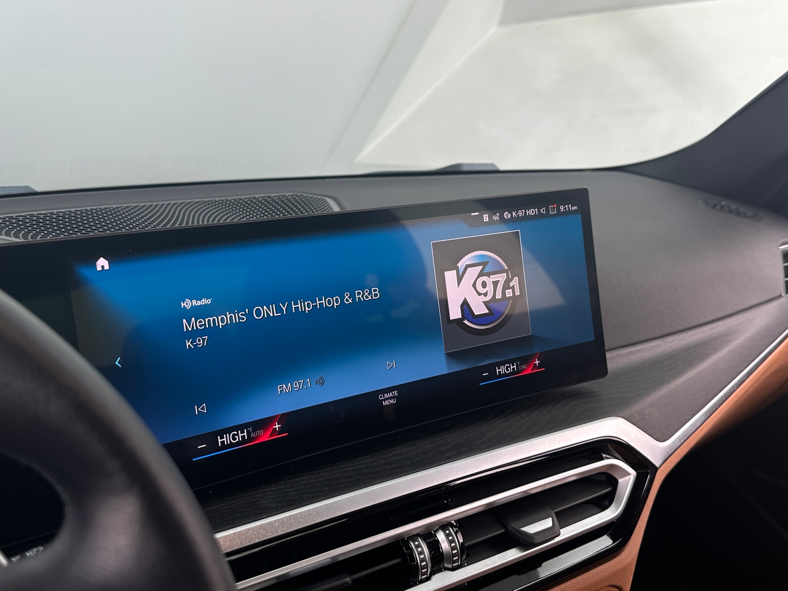 Thumbnail: 2024 BMW 3 Series - 3