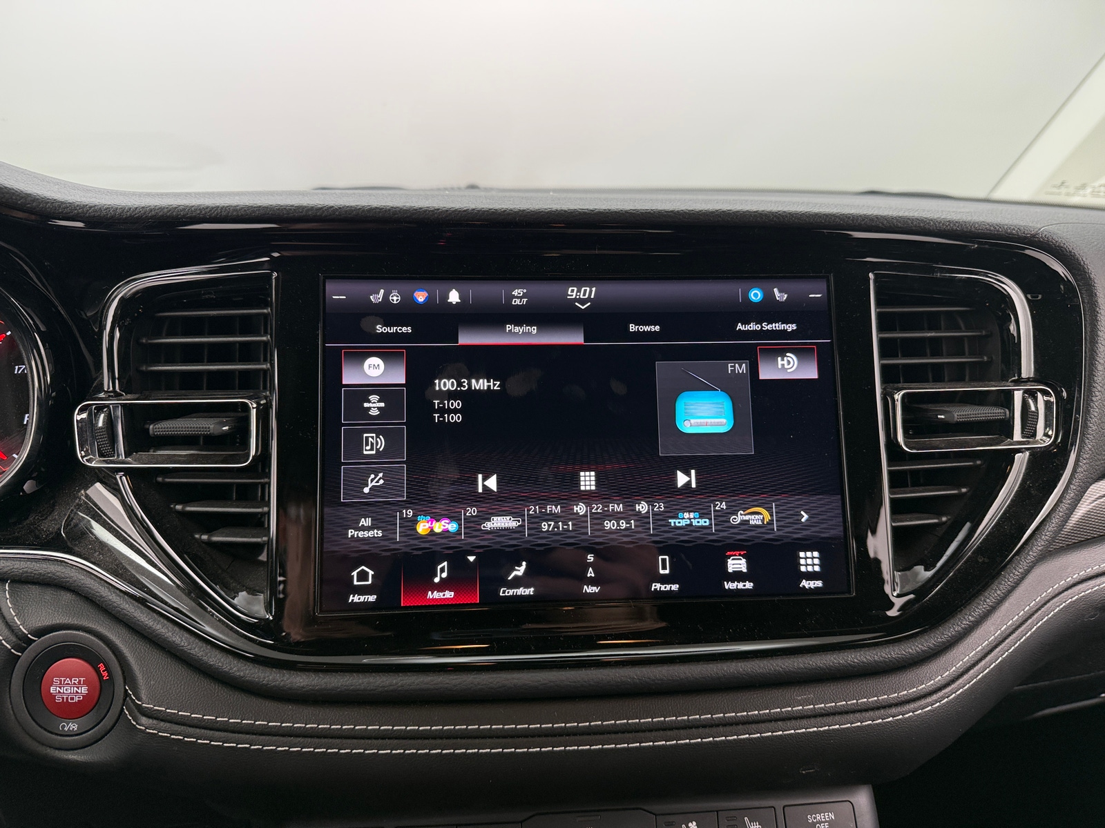 Thumbnail: 2022 Dodge Durango - 3