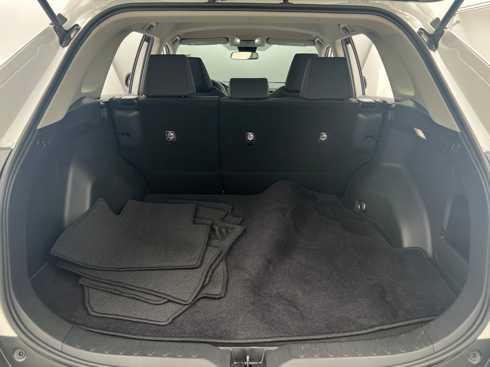 Thumbnail: 2022 Toyota RAV4 - 7