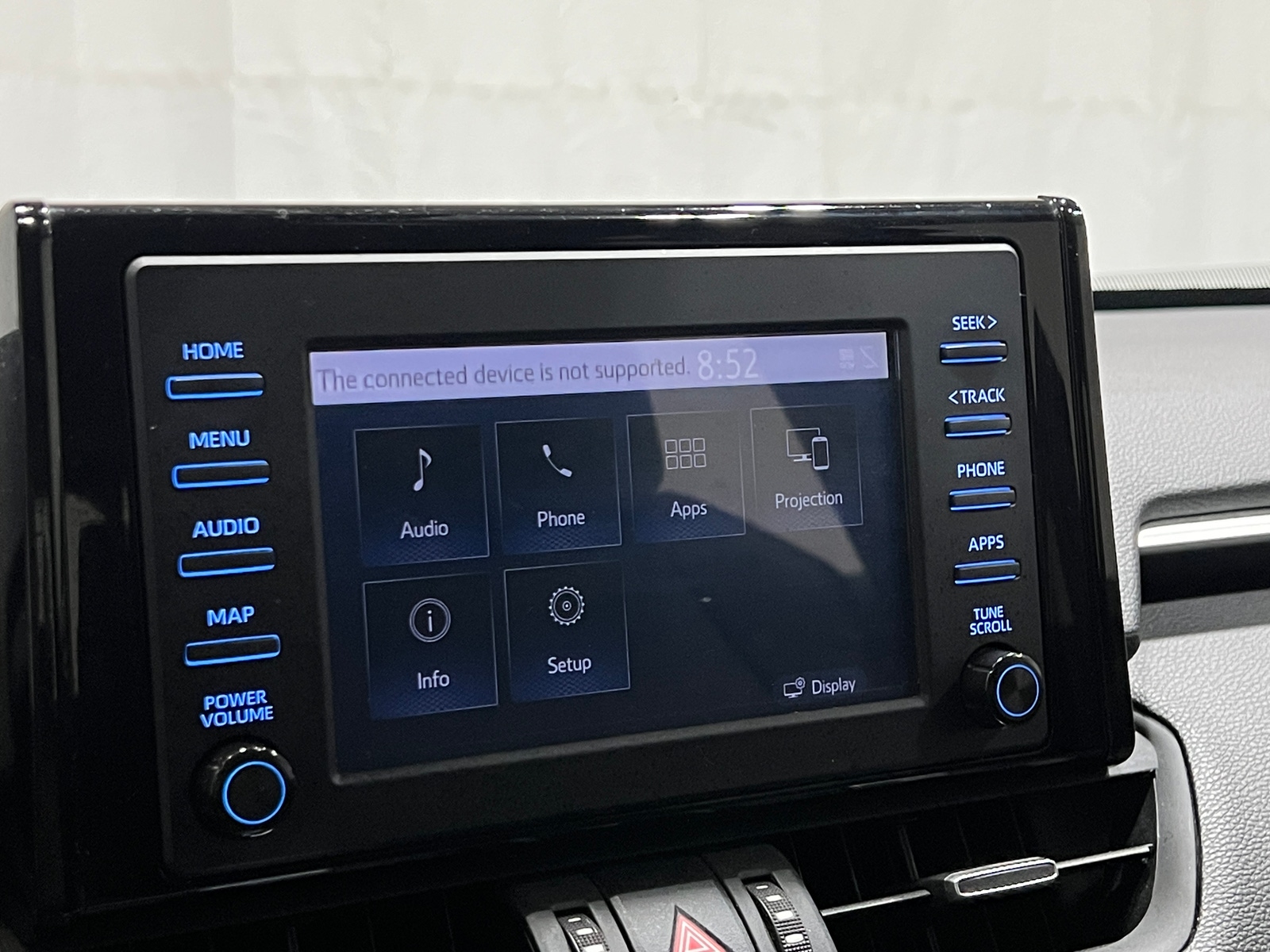 Thumbnail: 2019 Toyota RAV4 - 3