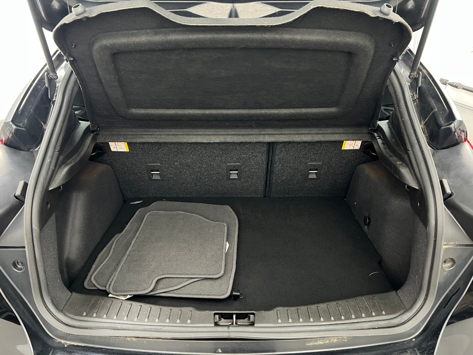 Thumbnail: 2016 Ford Focus - 7