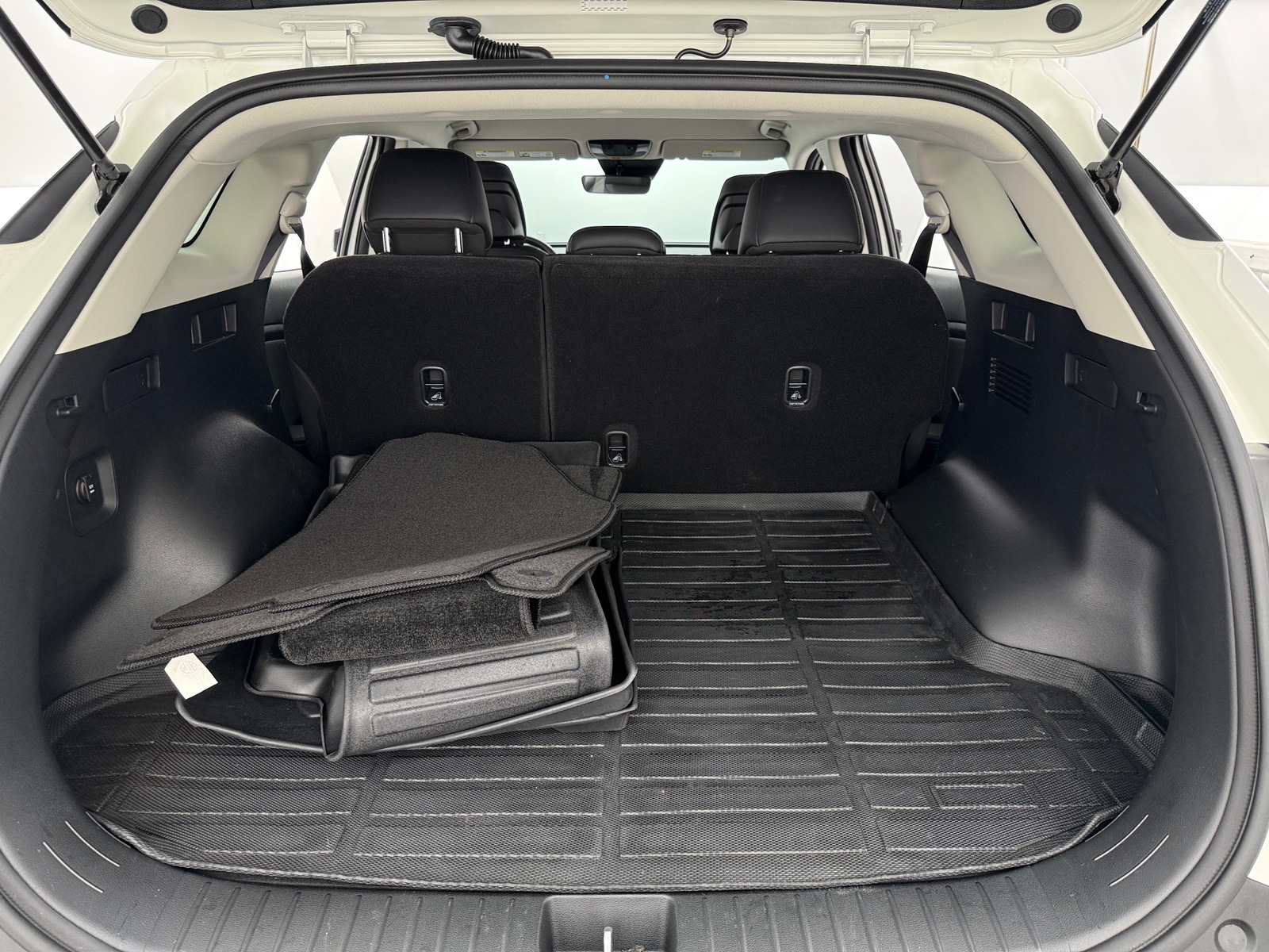 Thumbnail: 2023 Kia Sportage - 6