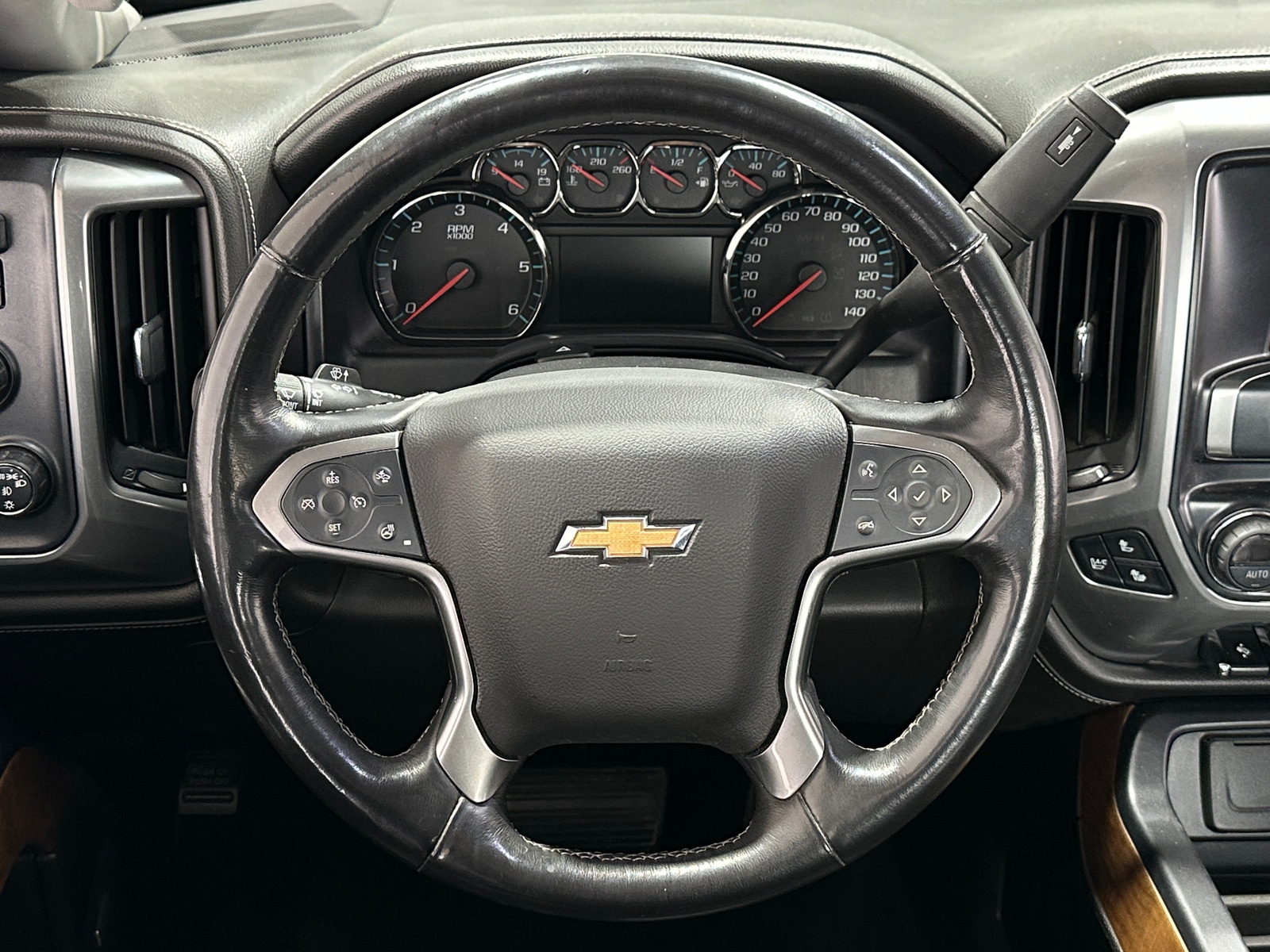 Thumbnail: 2015 Chevrolet Silverado 1500 - 4