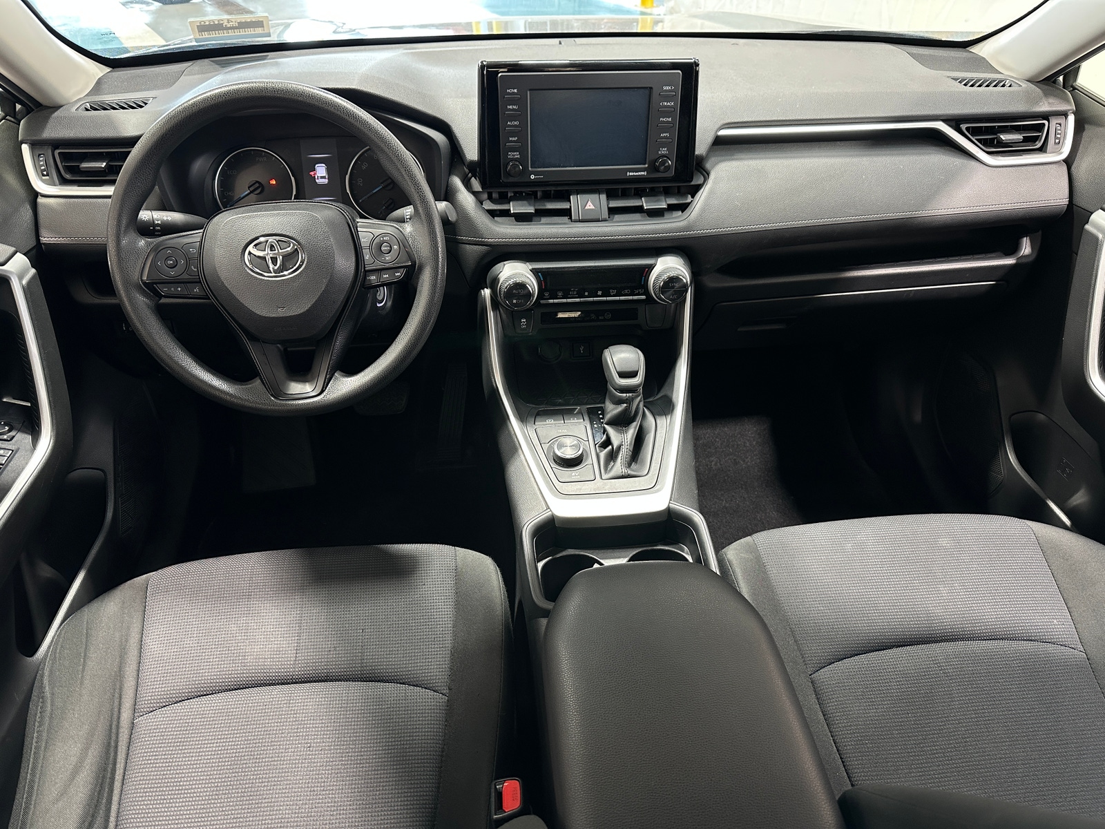 Thumbnail: 2020 Toyota RAV4 - 3