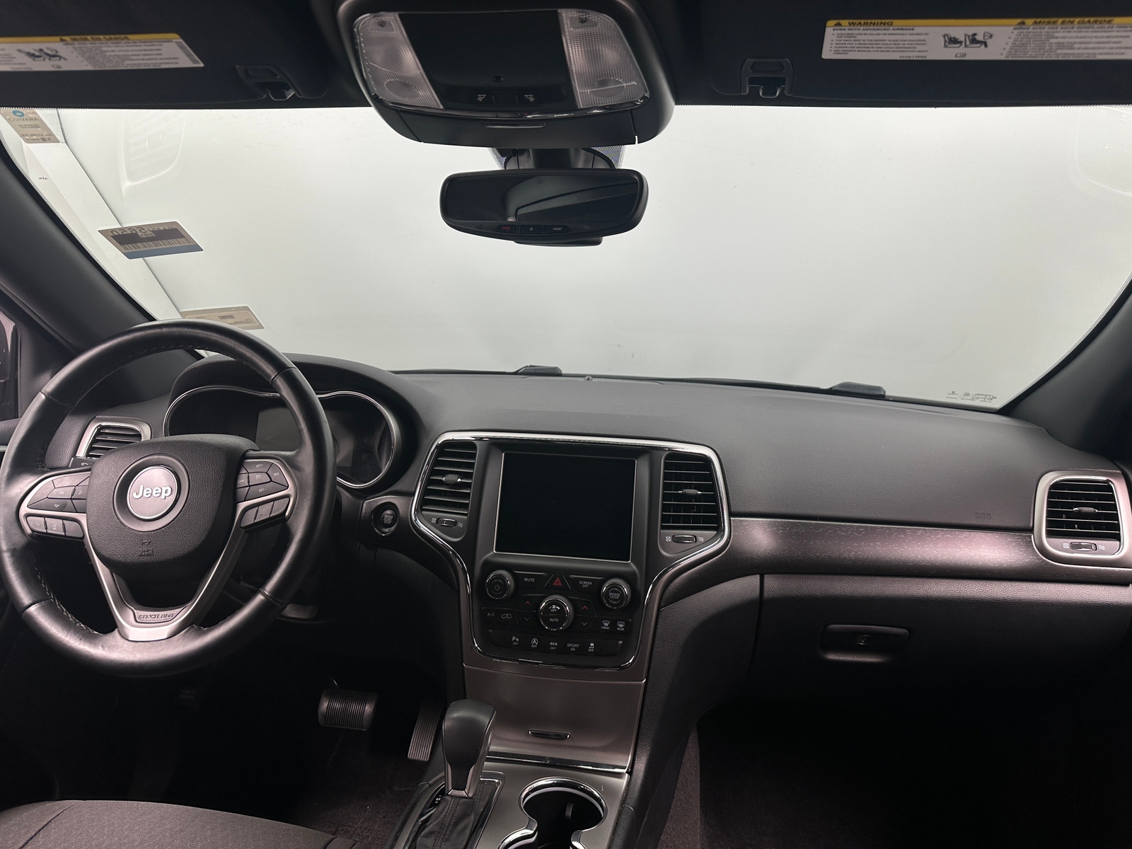 Thumbnail: 2018 Jeep Grand Cherokee - 3