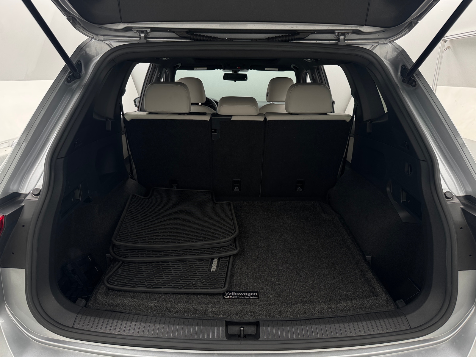 Thumbnail: 2021 Volkswagen Tiguan - 6