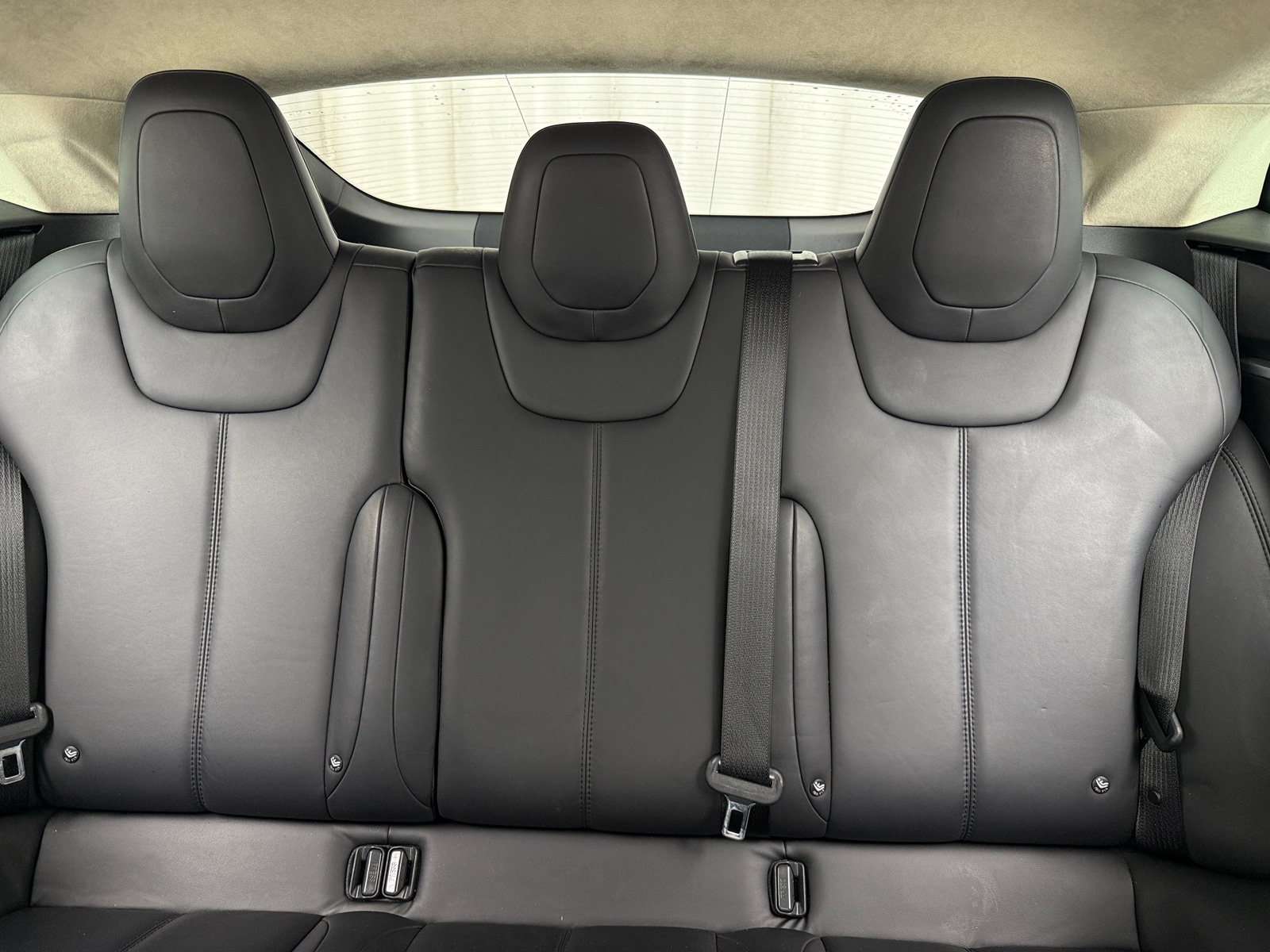 Thumbnail: 2016 Tesla Model S - 5