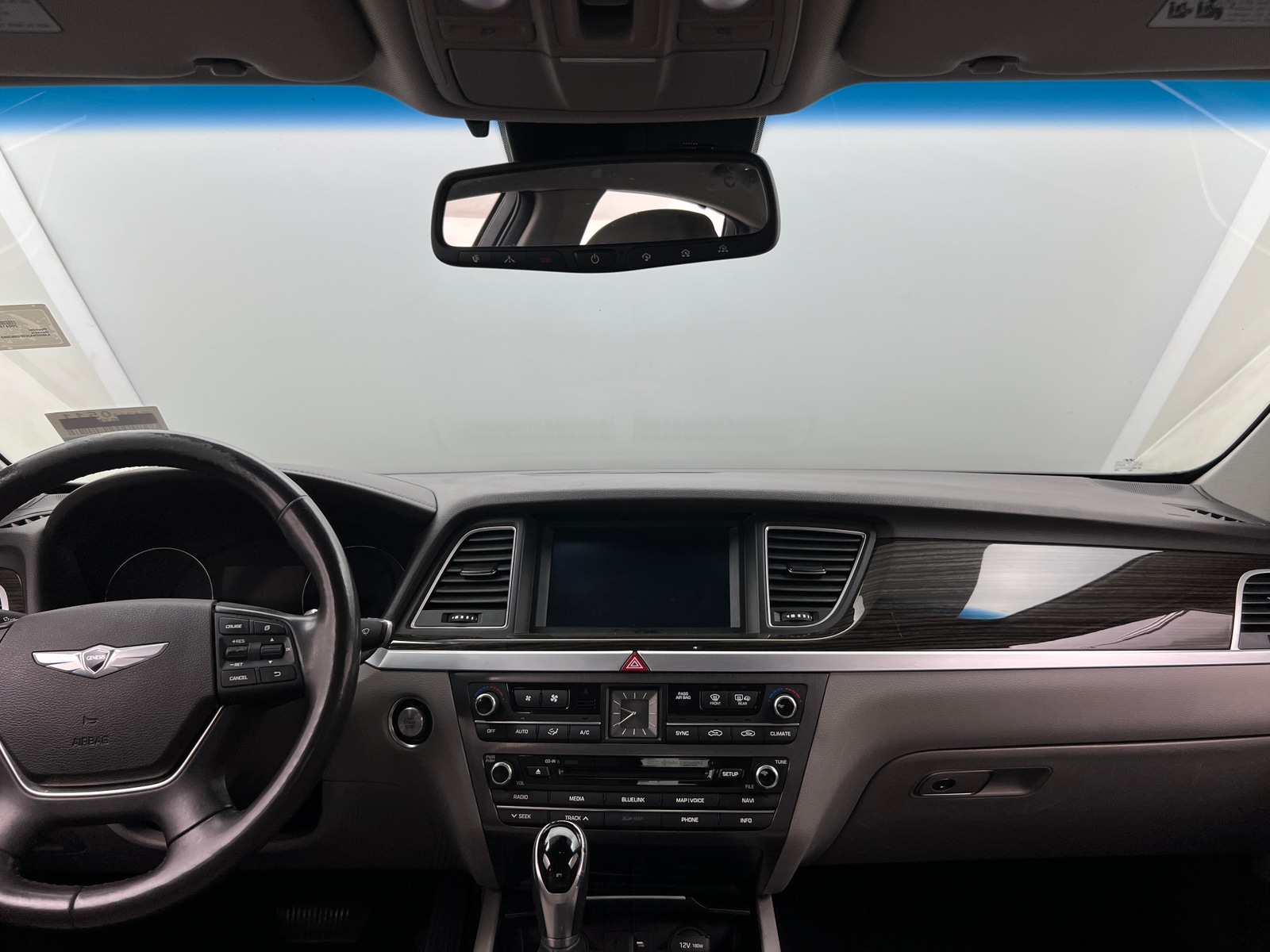 Thumbnail: 2015 Hyundai Genesis - 2