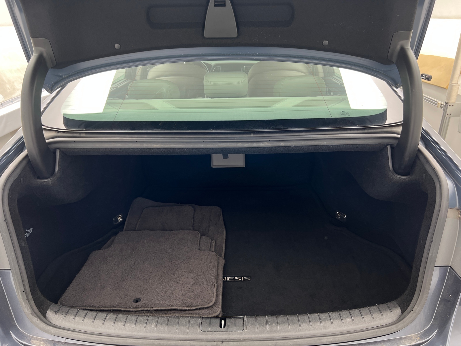 Thumbnail: 2015 Hyundai Genesis - 6