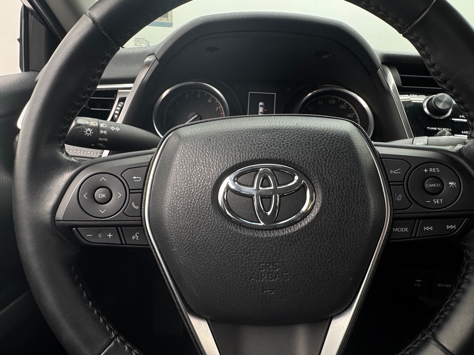 Thumbnail: 2018 Toyota Camry - 5