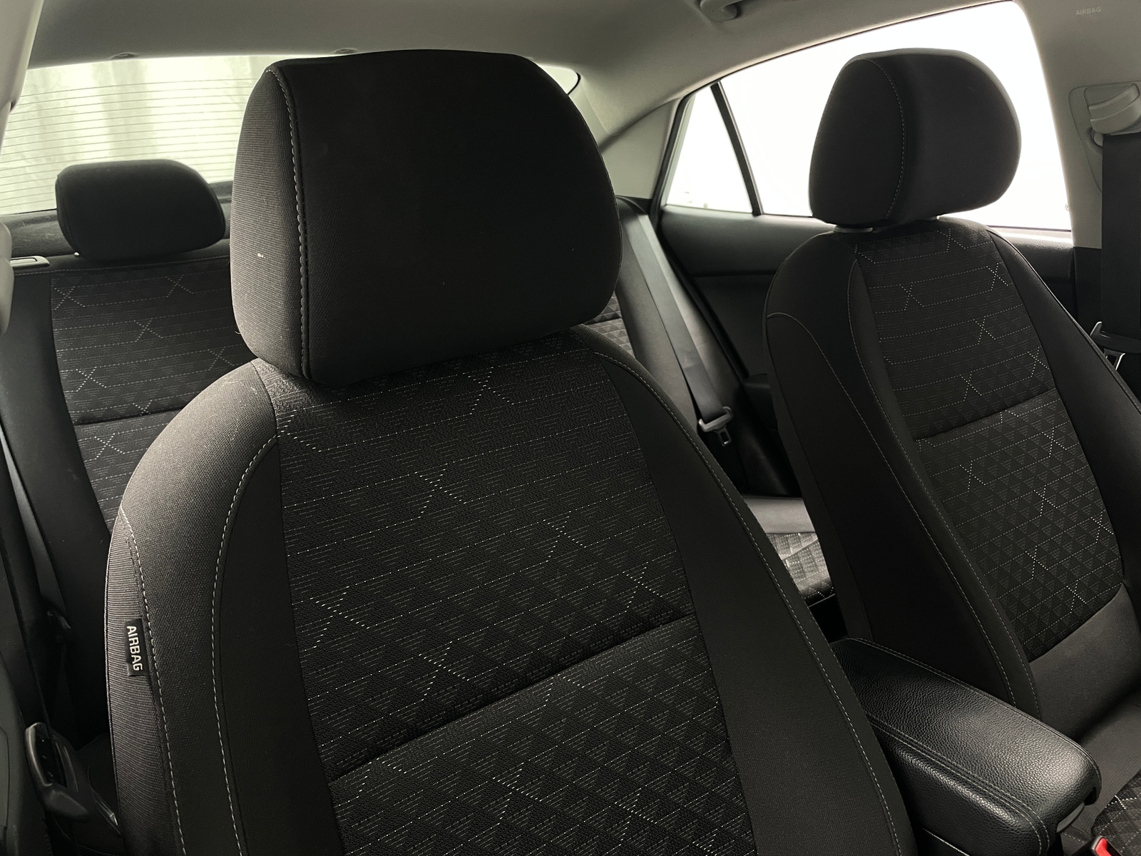 Thumbnail: 2022 Kia Rio - 2