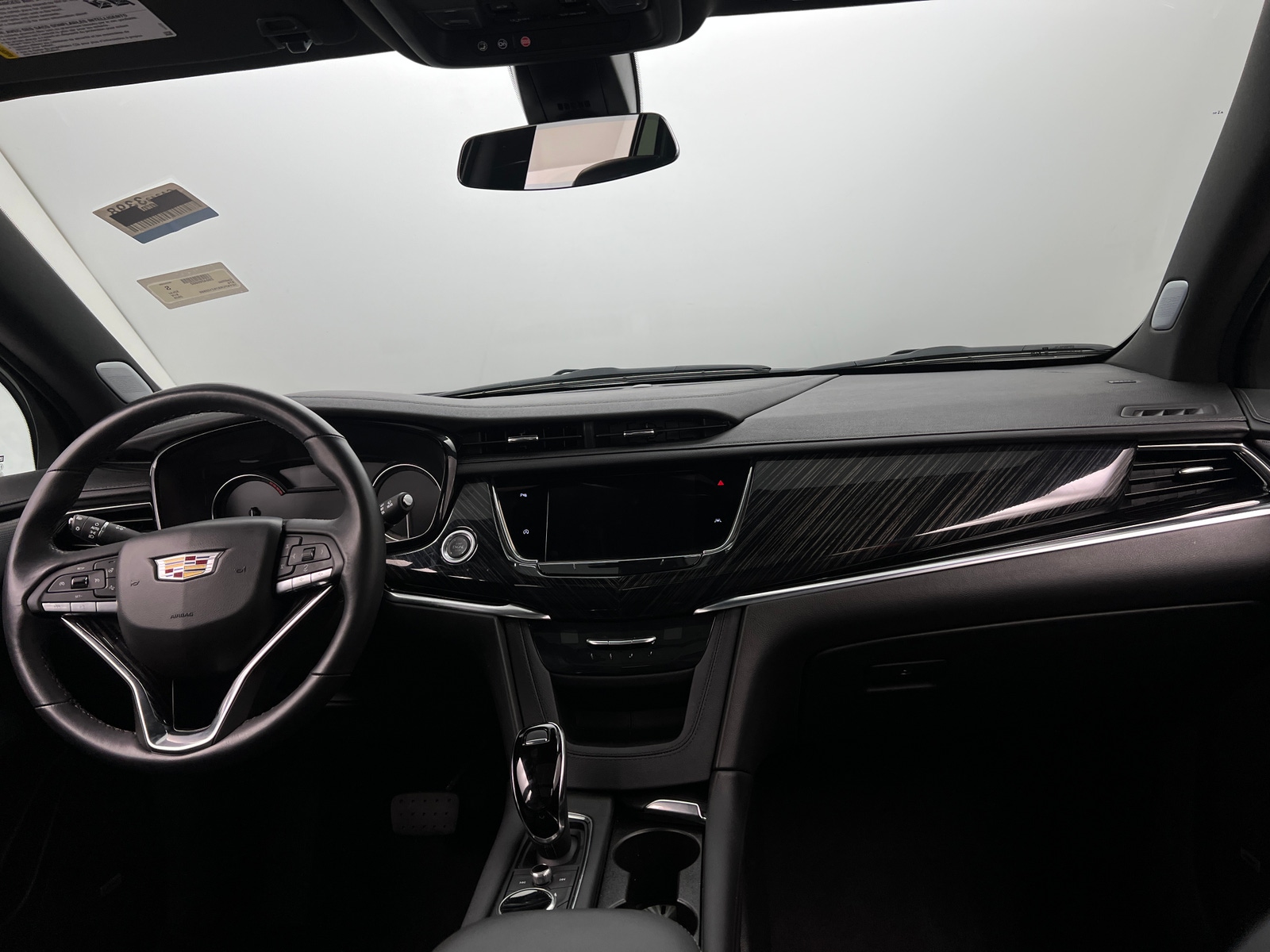 Thumbnail: 2025 Cadillac XT6 - 2