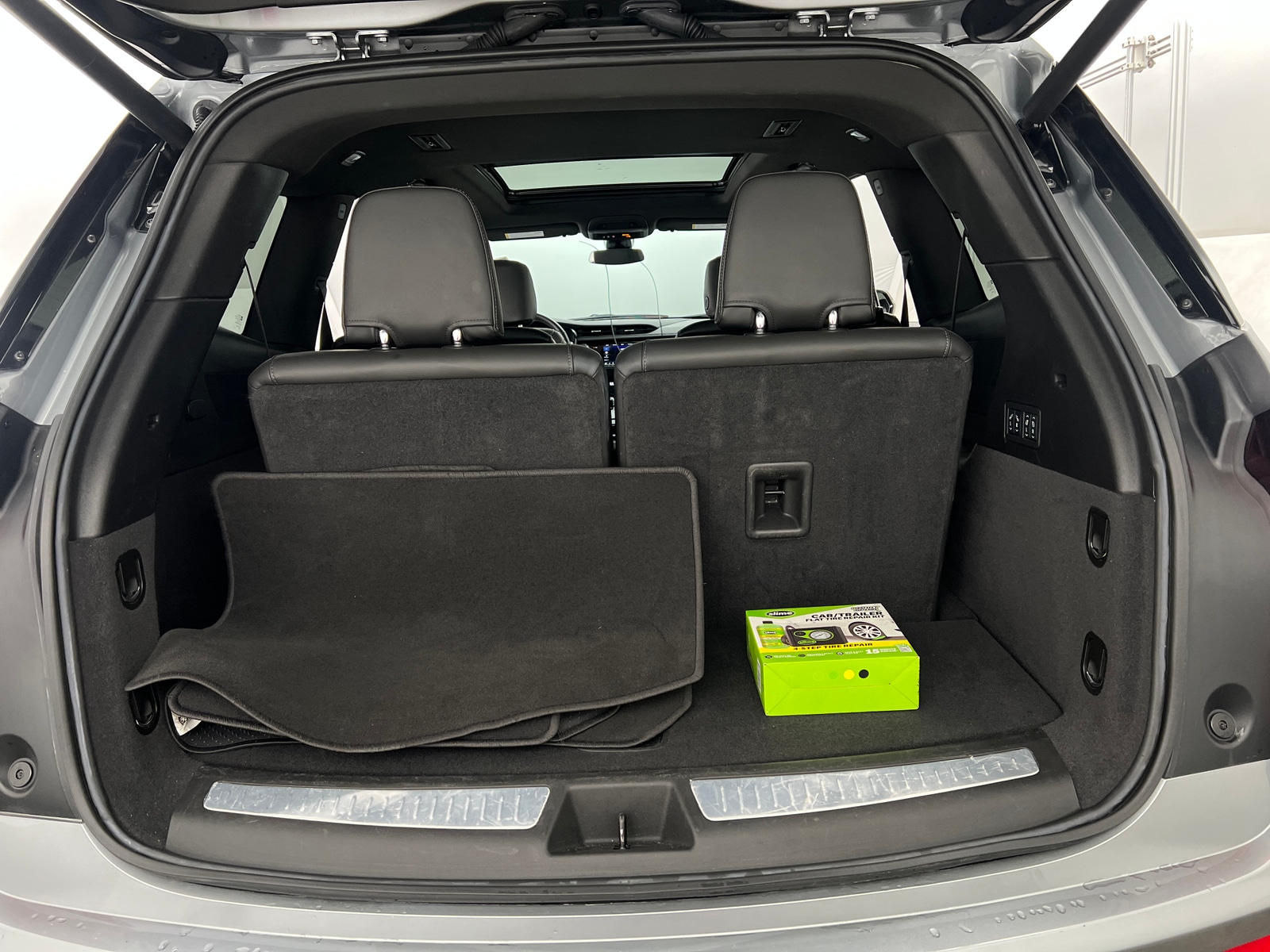 Thumbnail: 2025 Cadillac XT6 - 6